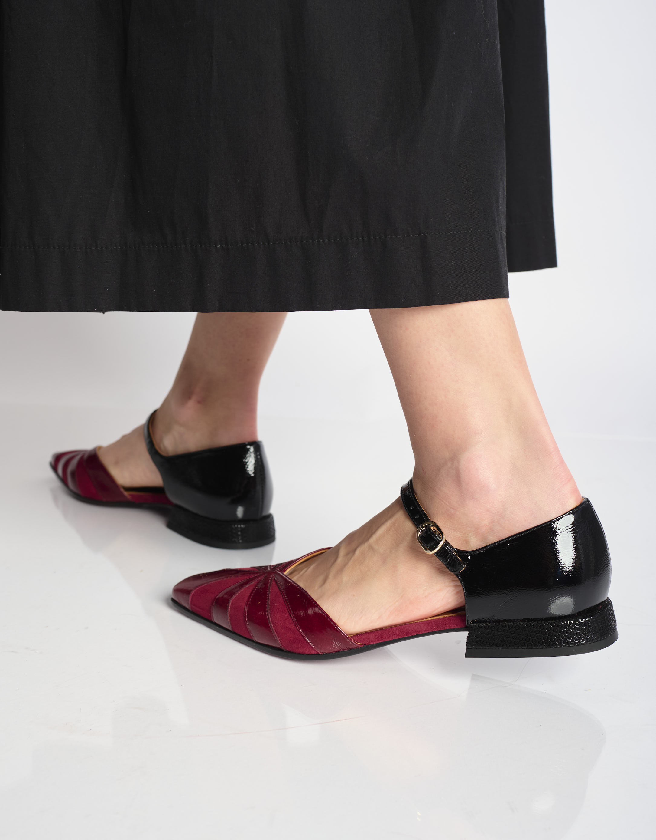 נעלי נשים - Chie Mihara - נעלי סירה שטוחות GASI - בורדו4