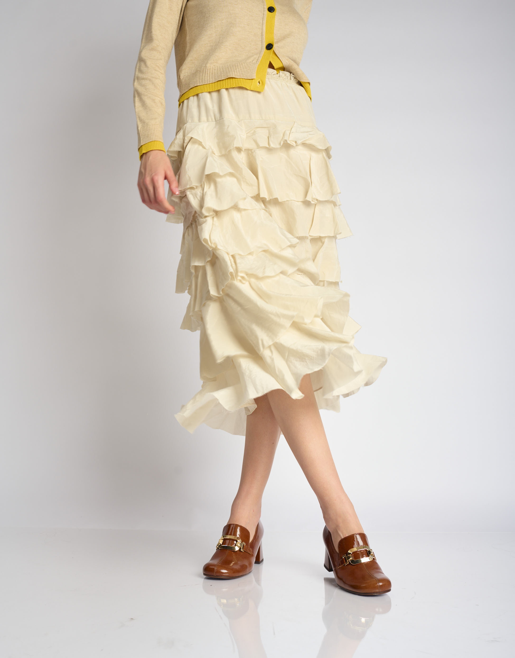 נעלי נשים - Chie Mihara - נעלי מוקסין עם עקב MOIL - קאמל1