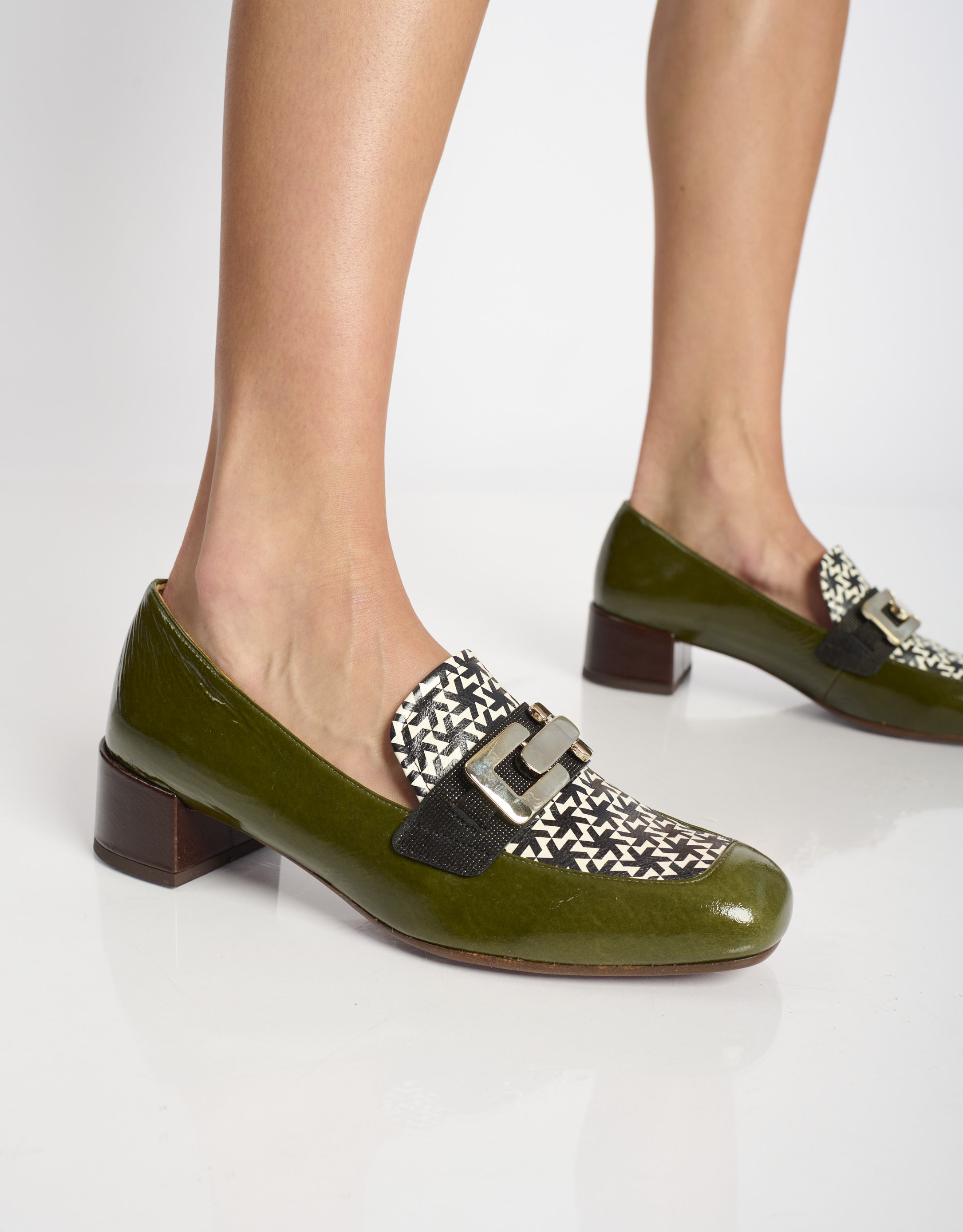 נעלי נשים - Chie Mihara - נעלי מוקסין עם עקב RANCI - ירוק1