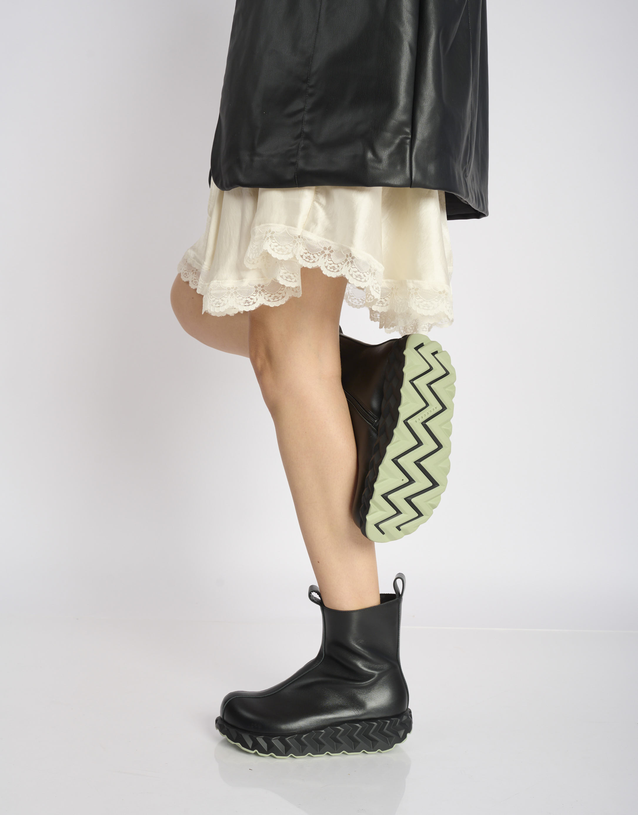 נעלי נשים - 4CCCCEES - מגפי עור JABARA NOMA - שחור1