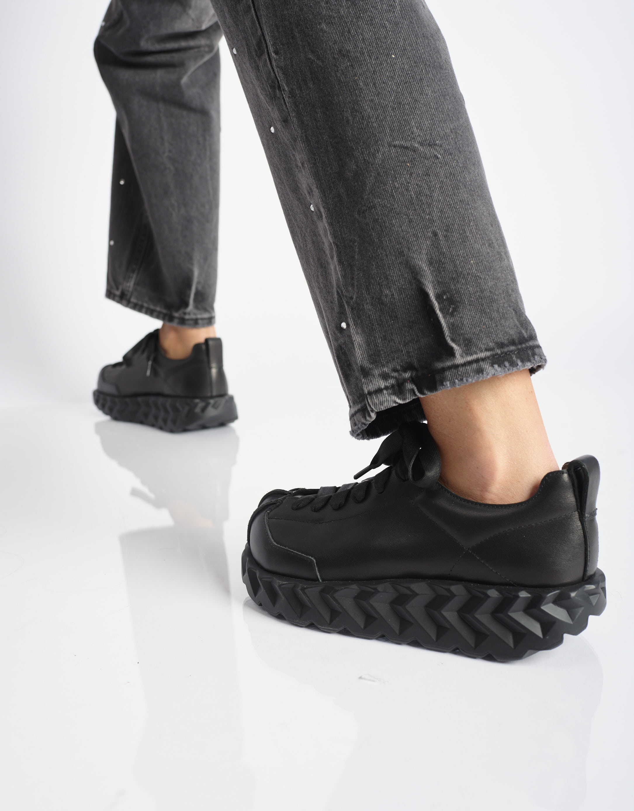 נעלי נשים - 4CCCCEES - סניקרס עור JABARA COMET - שחור1