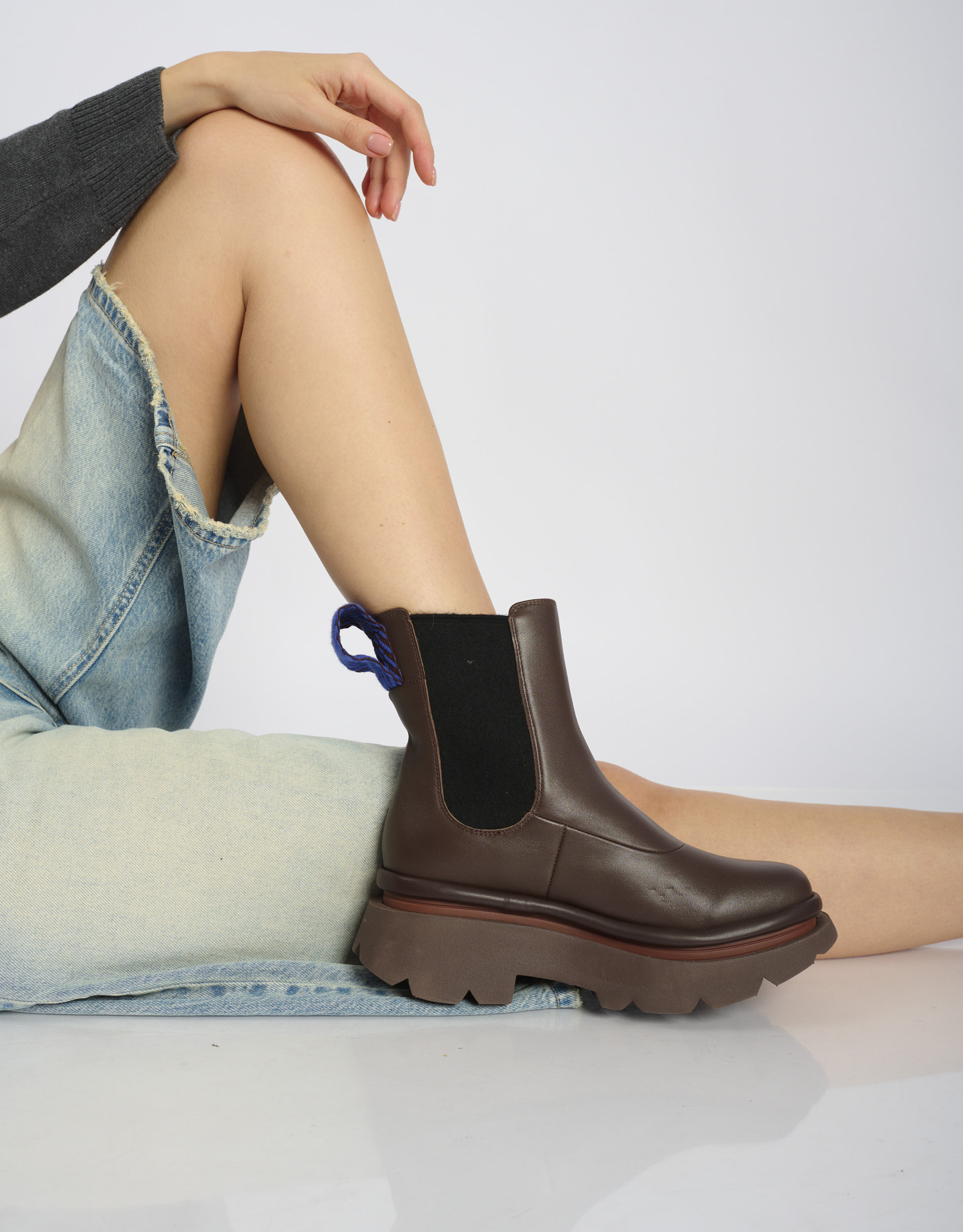 נעלי נשים - 4CCCCEES - מגפוני צ'לסי CRUNCH - חום1