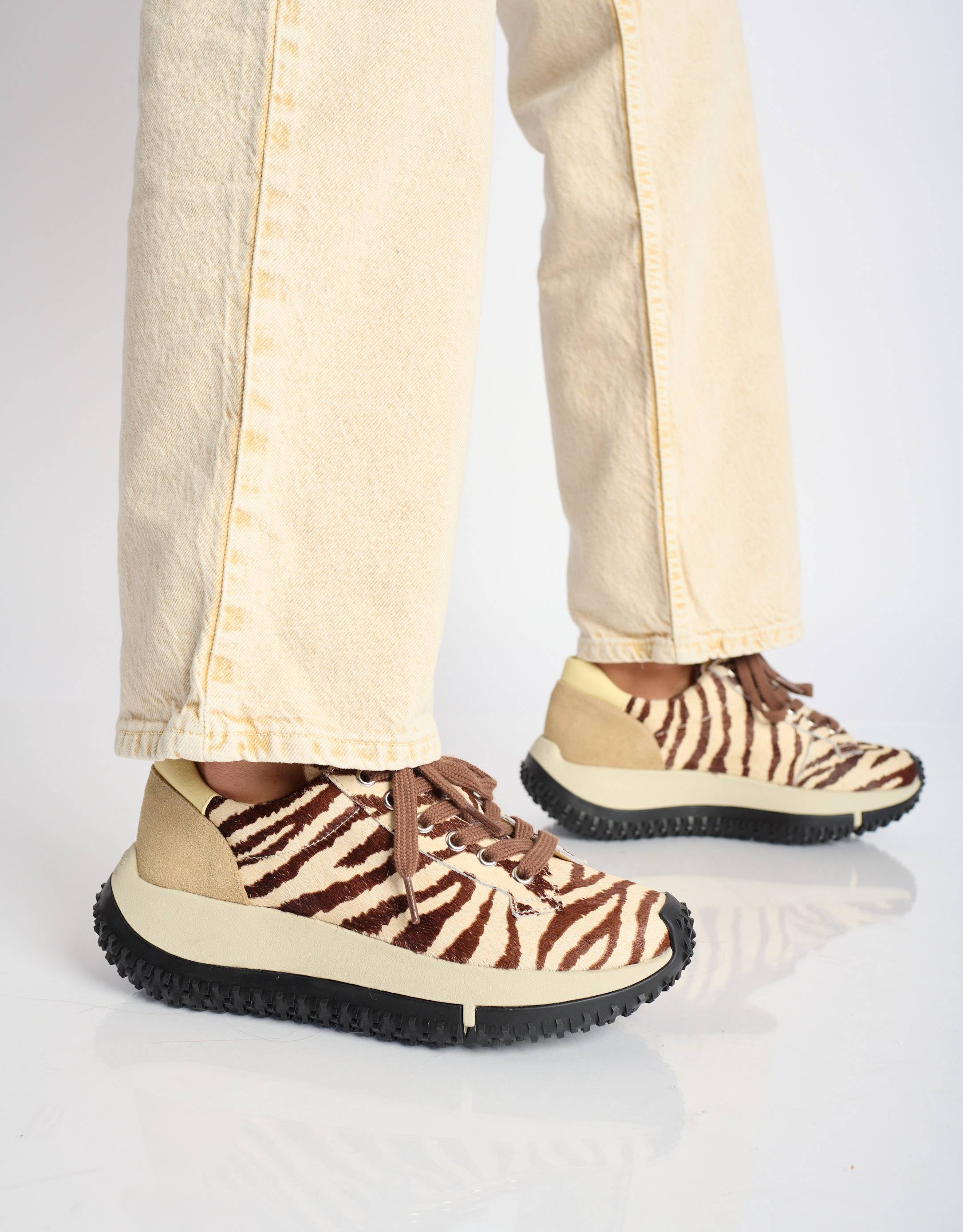 נעלי נשים - 4CCCCEES - סניקרס עור KAPOK SOON - זברה2