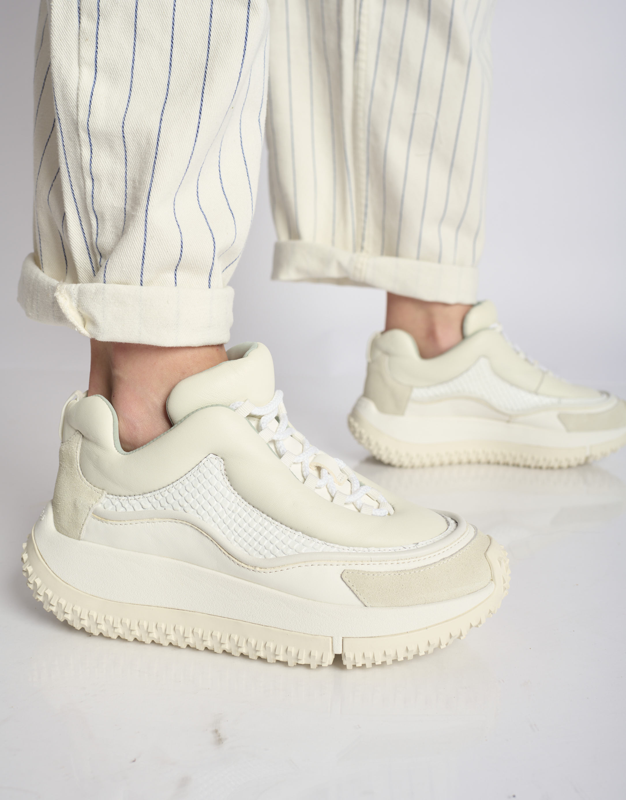 נעלי נשים - 4CCCCEES - סניקרס עור KAPOK SWAN - לבן2