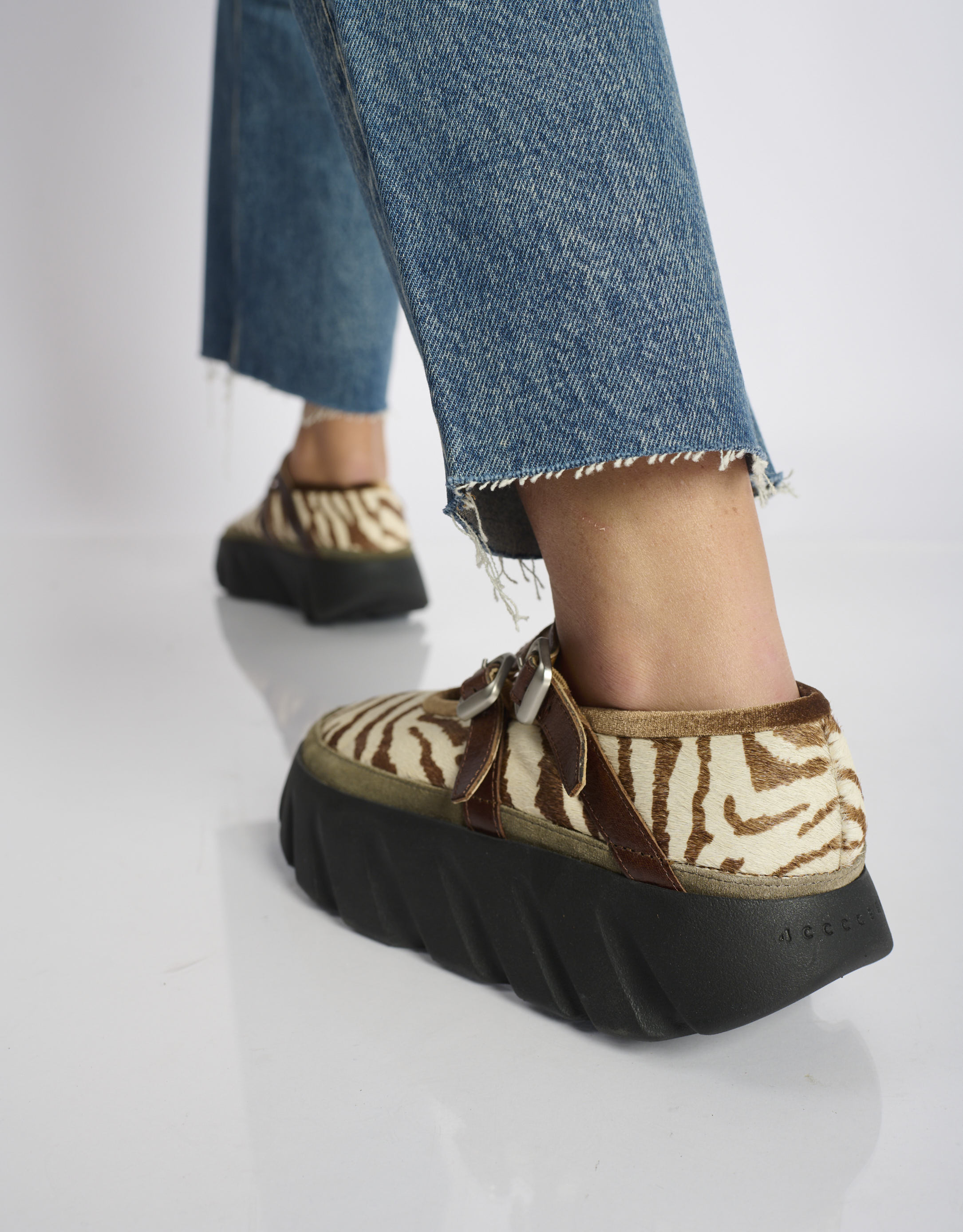 נעלי נשים - 4CCCCEES - נעלי בובה TURA BALLET - זברה4