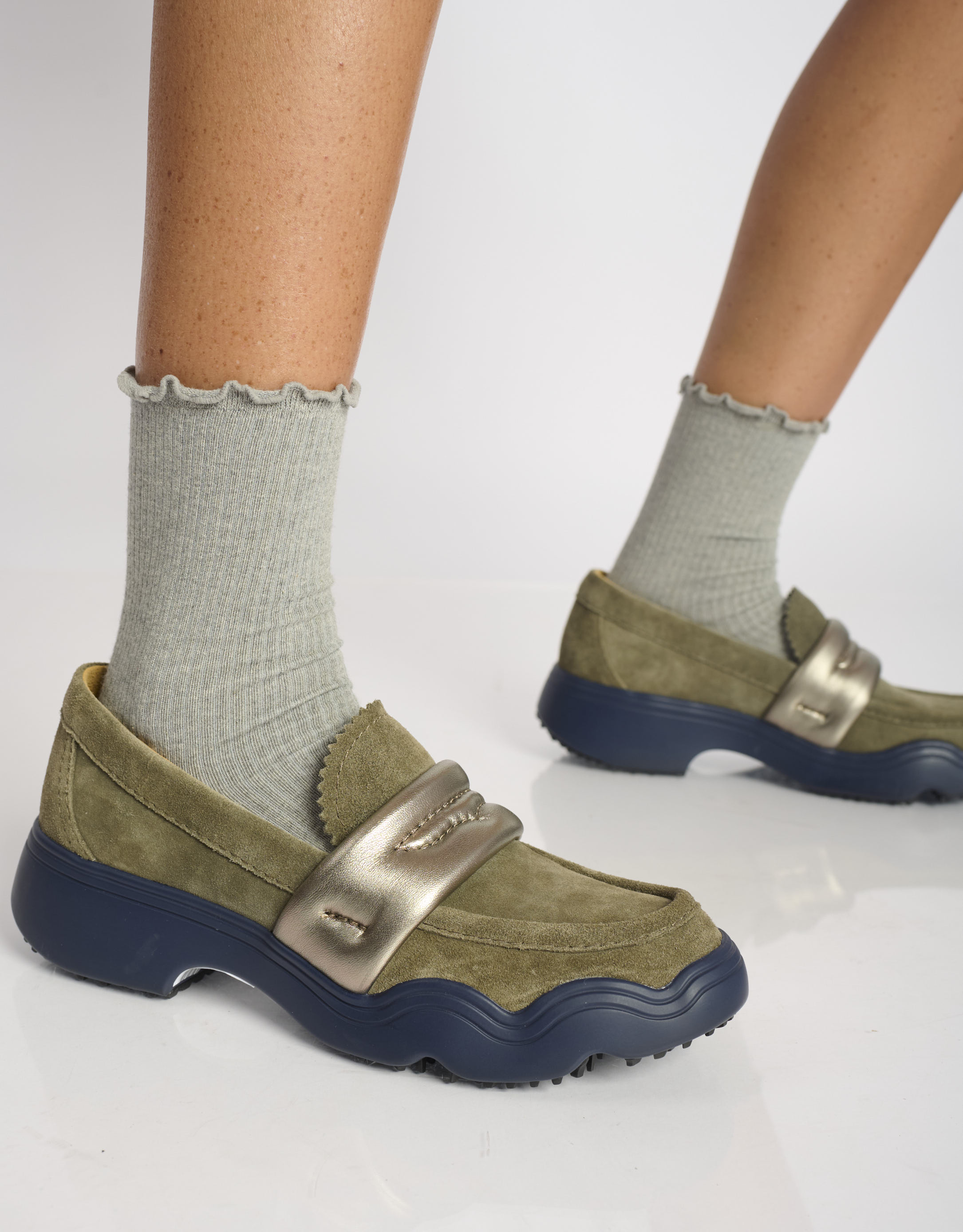 נעלי נשים - 4CCCCEES - נעלי מוקסין SANHO LOA - חאקי2