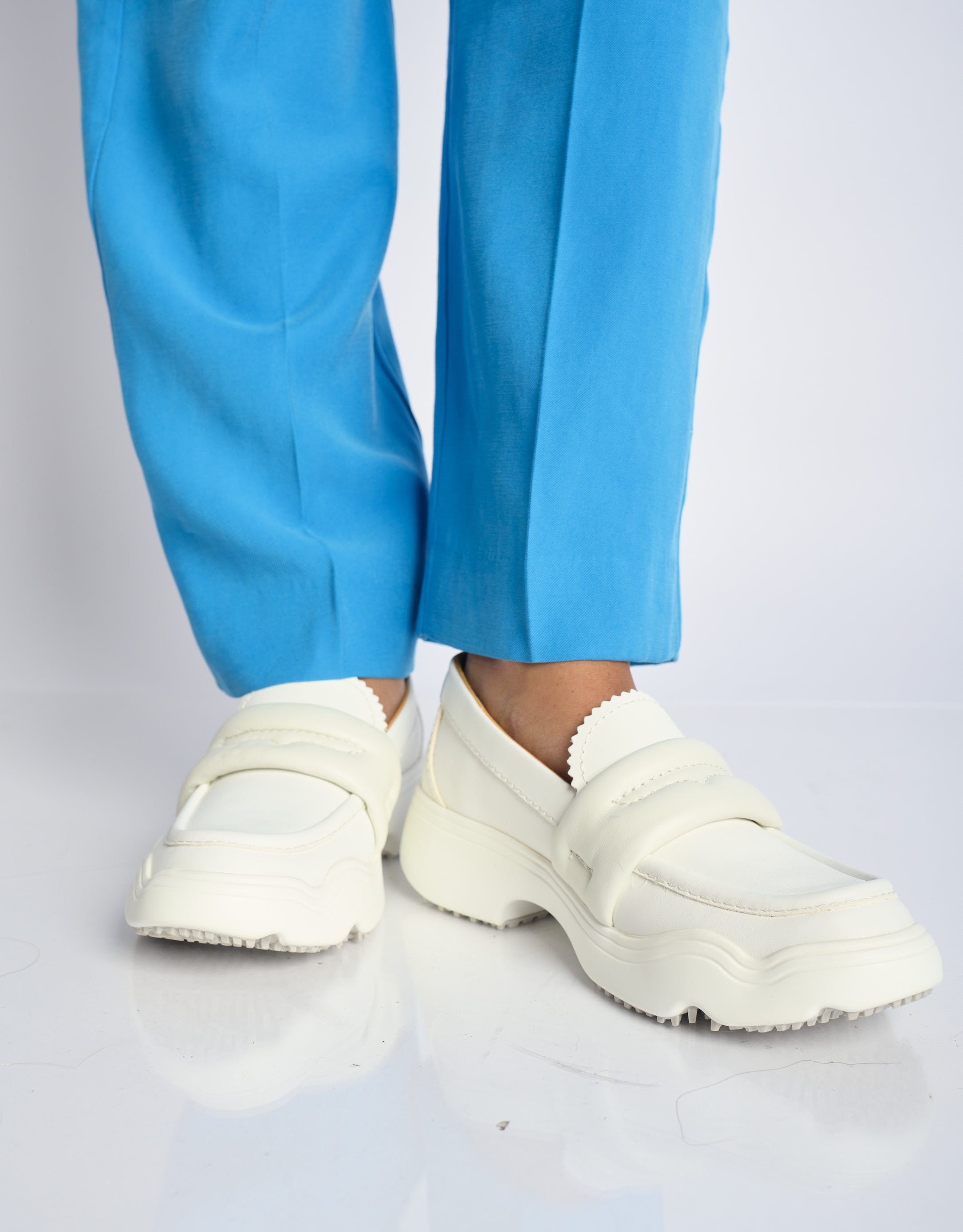 נעלי נשים - 4CCCCEES - נעלי מוקסין SANHO LOA - לבן3