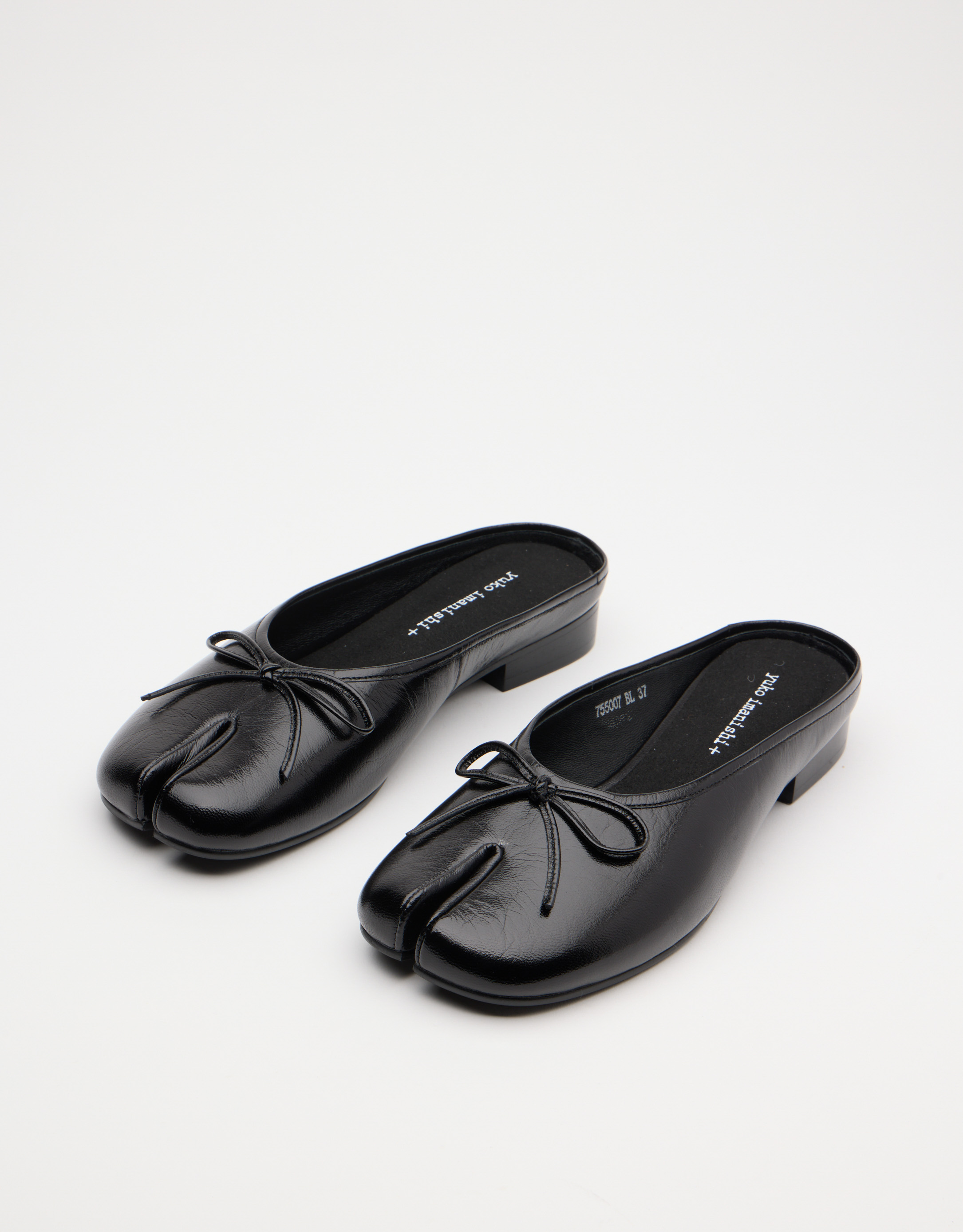 נעלי נשים - Yuko Imanishi - כפכפים שטוחים MINI - שחור1