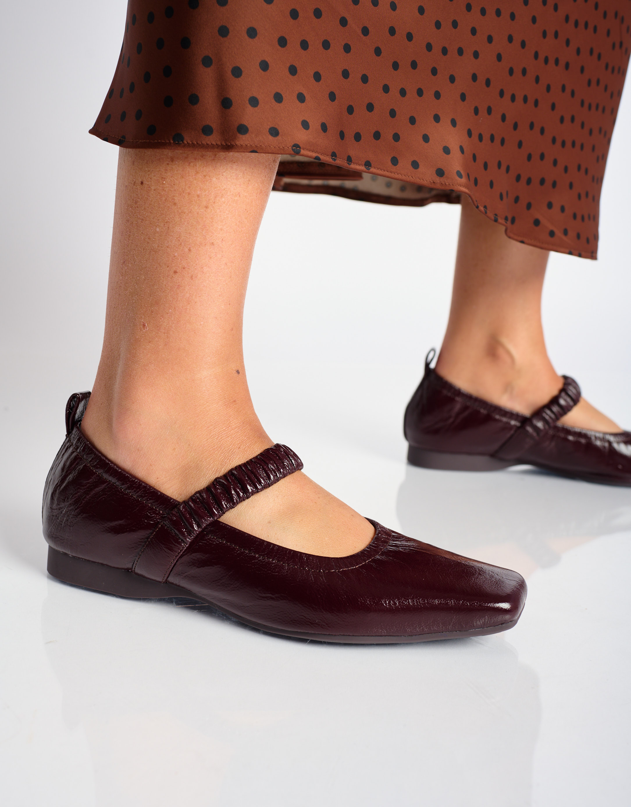 נעלי נשים - Yuko Imanishi - נעלי בובה שטוחות MAA - בורדו3