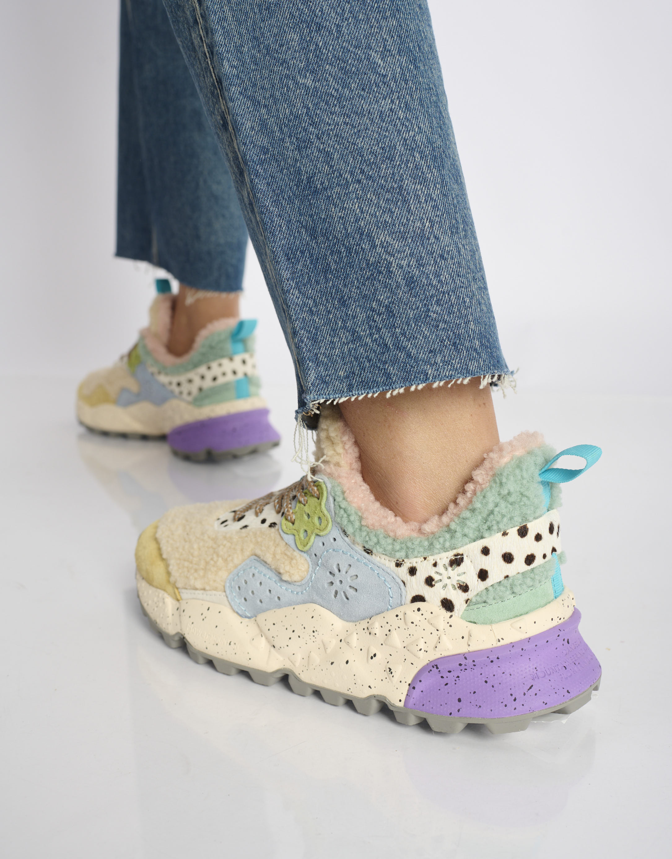 נעלי נשים - Flower Mountain - סניקרס KOTETSU טדי - לבן   תכלת1