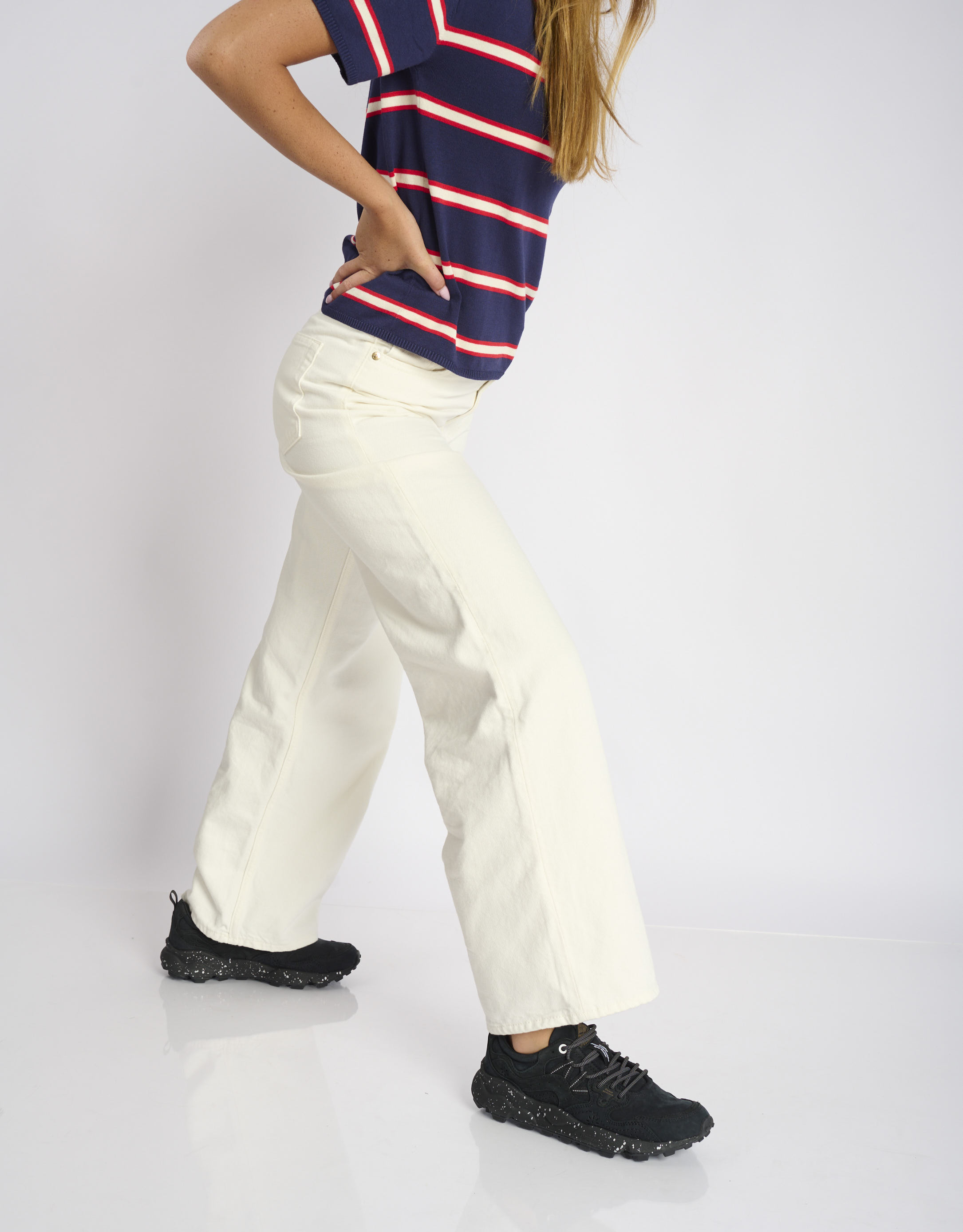 נעלי נשים - Flower Mountain - סניקרס עור YAMANO - שחור2