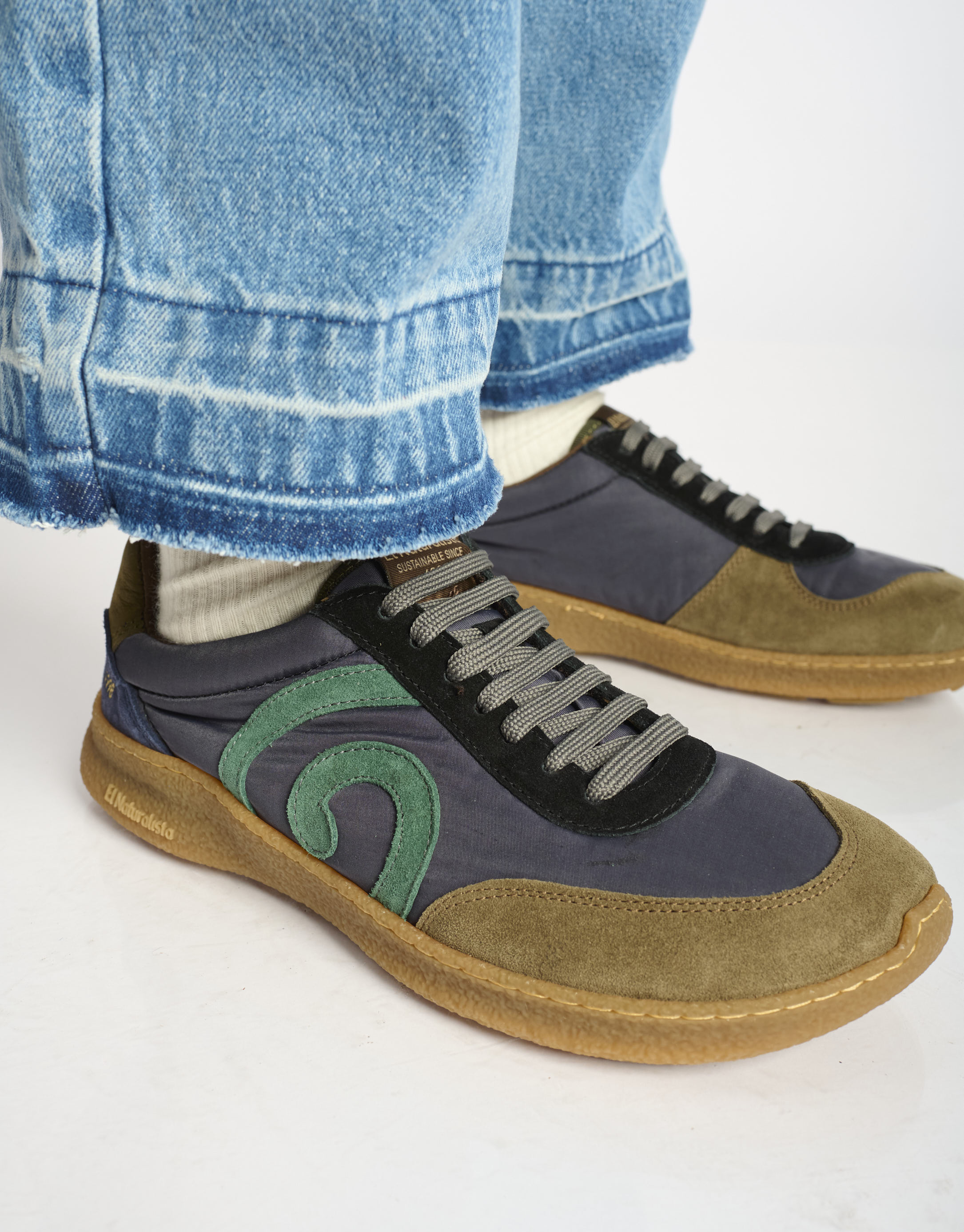 נעלי גברים - El Naturalista - סניקרס OROEL - שחור חום2