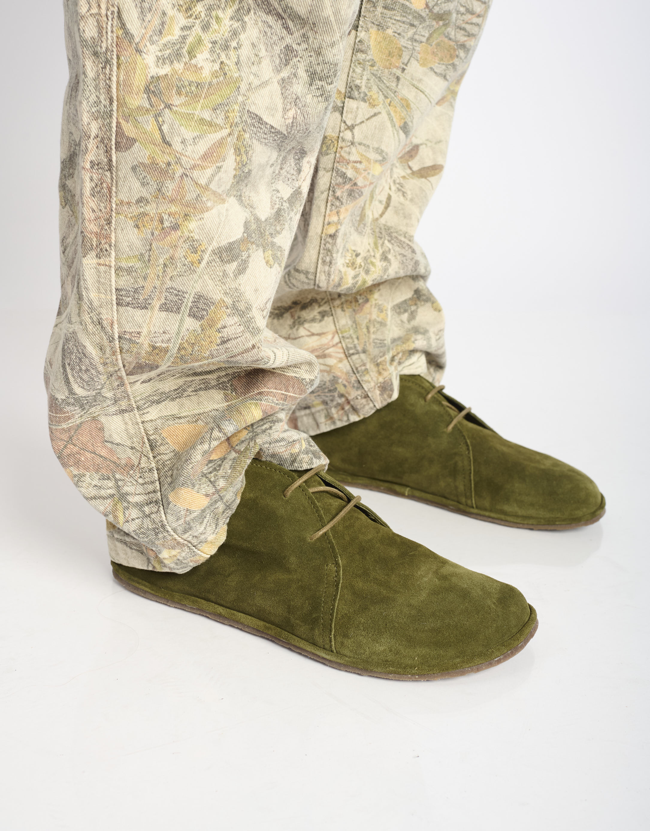 נעלי גברים - El Naturalista - נעלי זמש גבוהות BARE - ירוק1