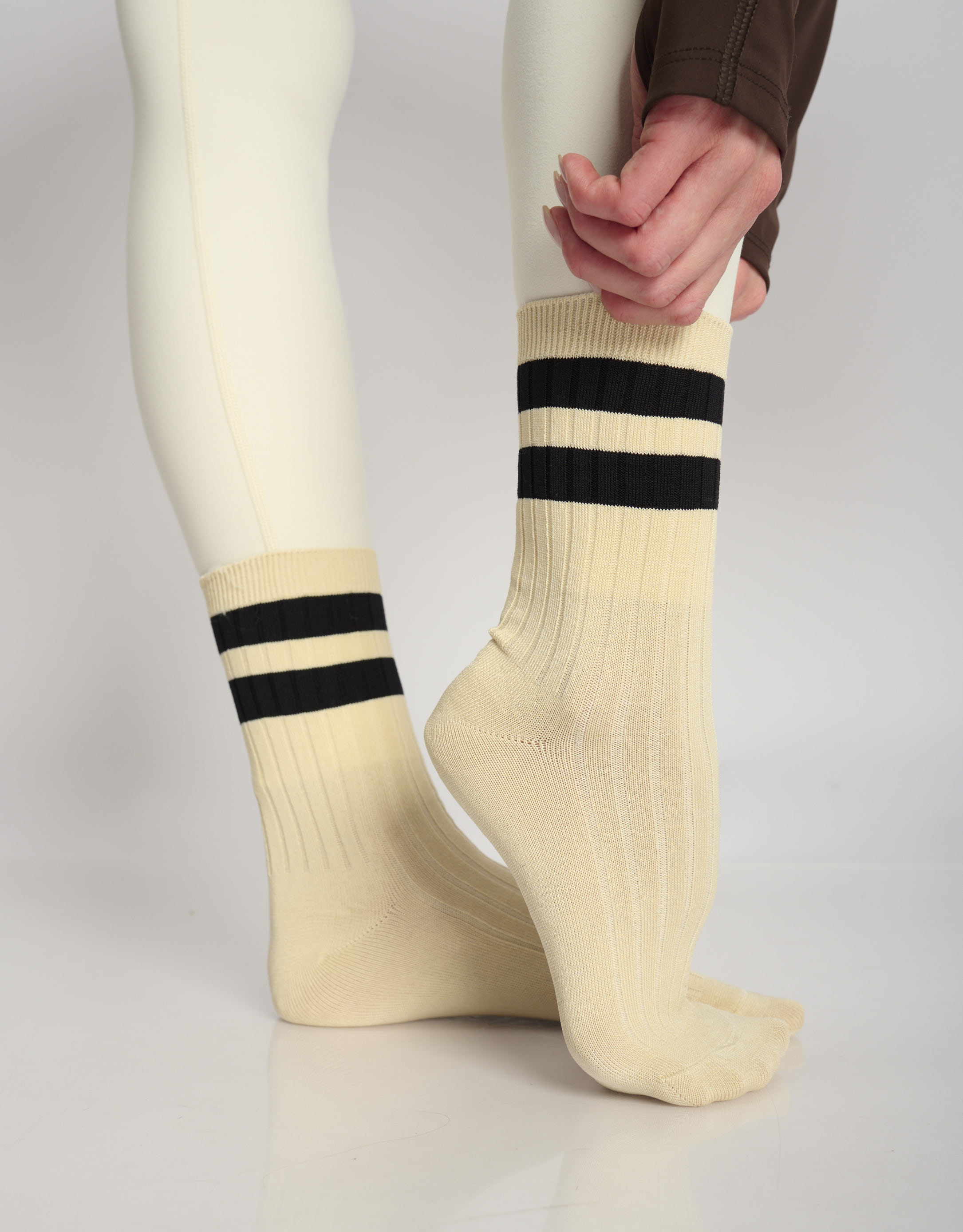 נעלי נשים - Le Bon Shoppe - גרביים HER VARSITY - אופוויט1