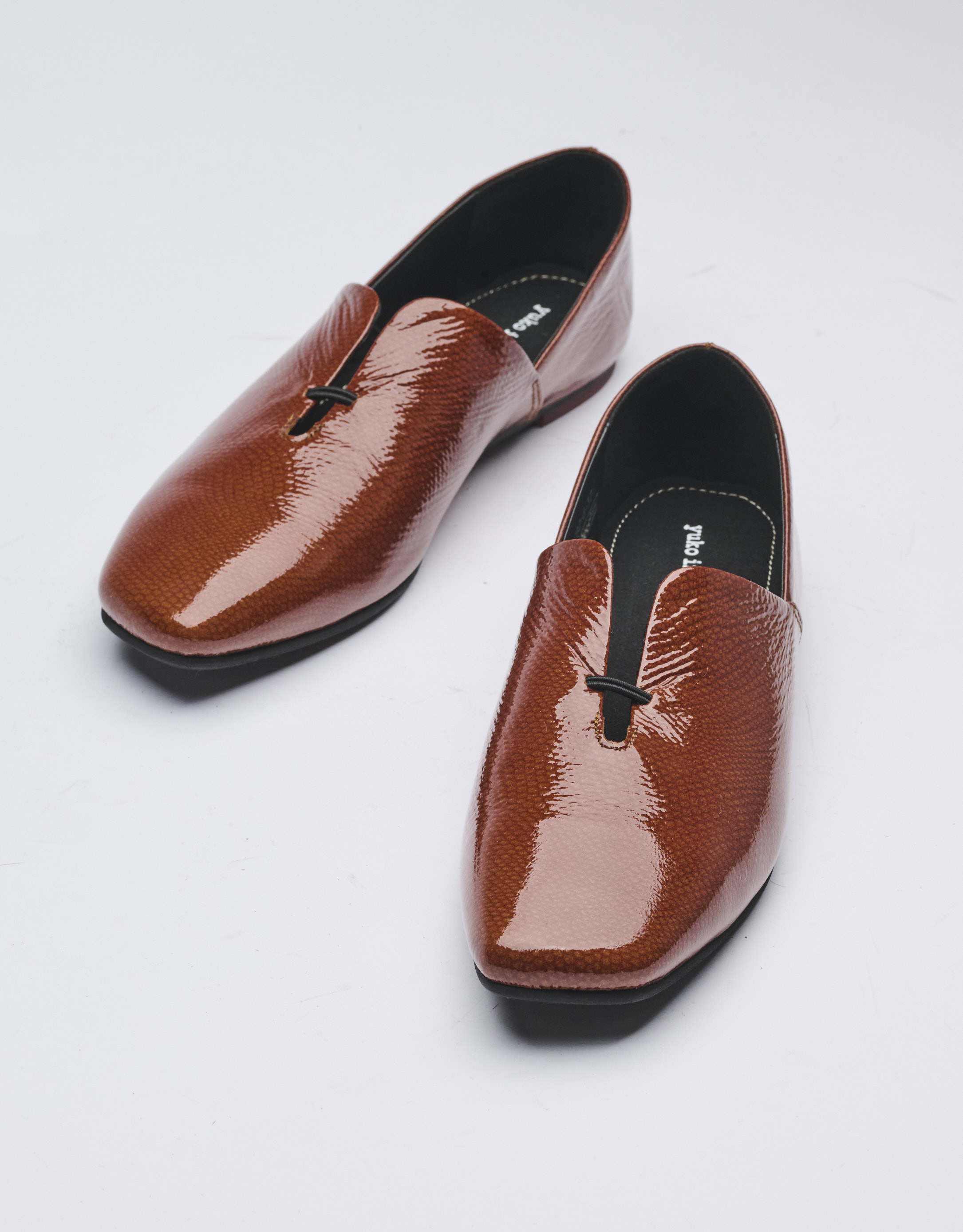 נעלי נשים - Yuko Imanishi - נעלי עור שטוחות AZU - חום נחש1