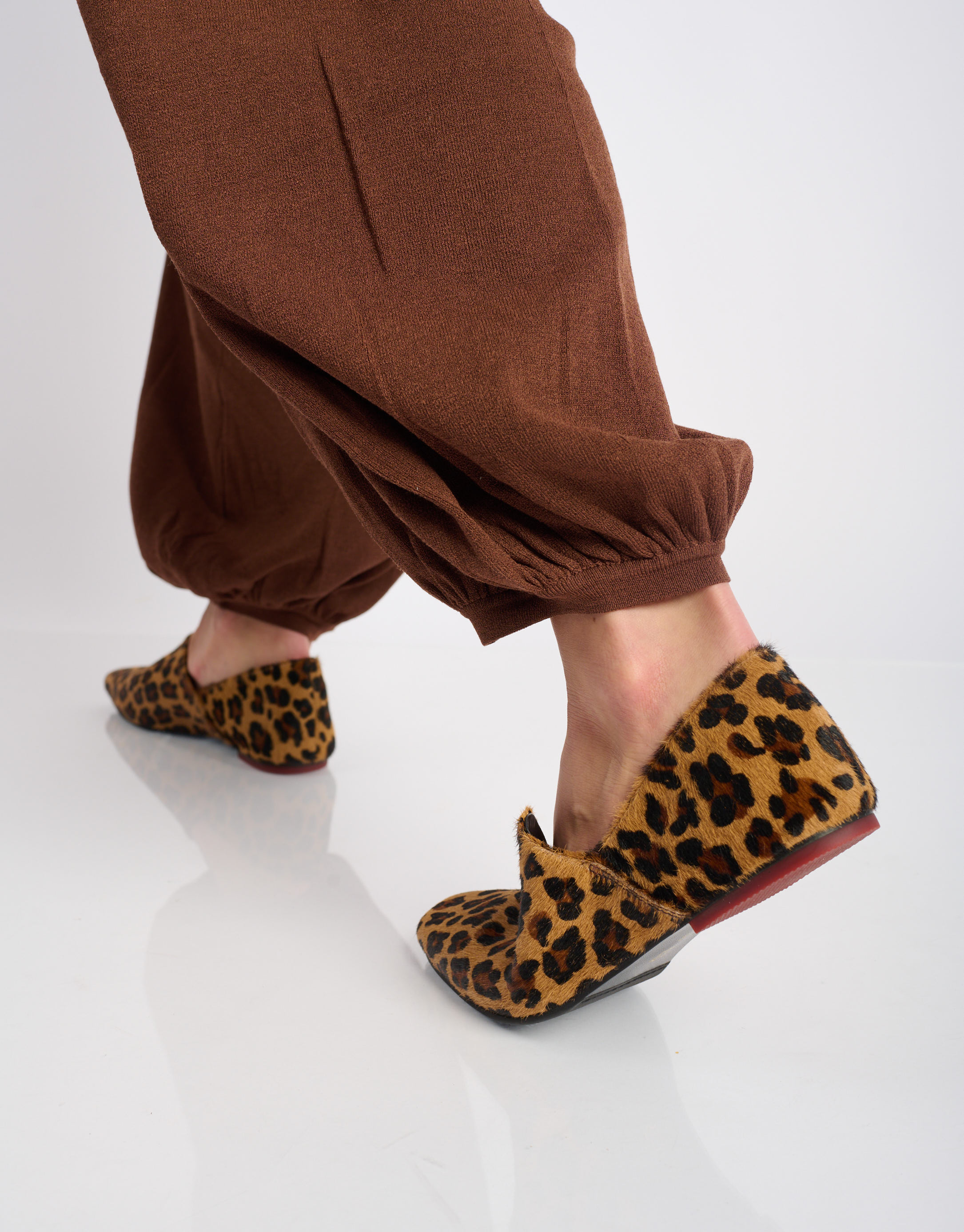 נעלי נשים - Yuko Imanishi - נעלי עור שטוחות AZU - נמר4