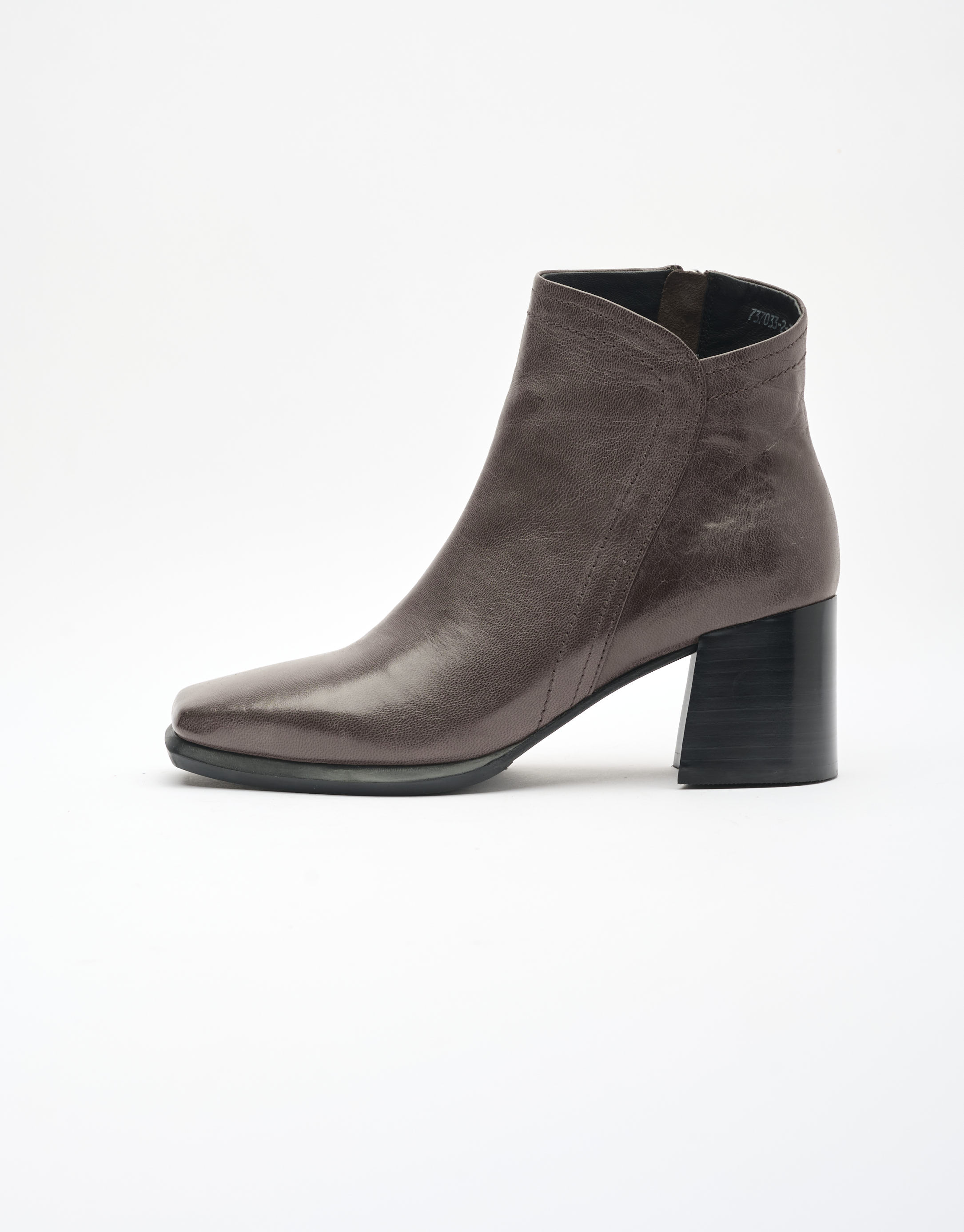 נעלי נשים - Yuko Imanishi - מגפונים עם עקב ORI - חום2