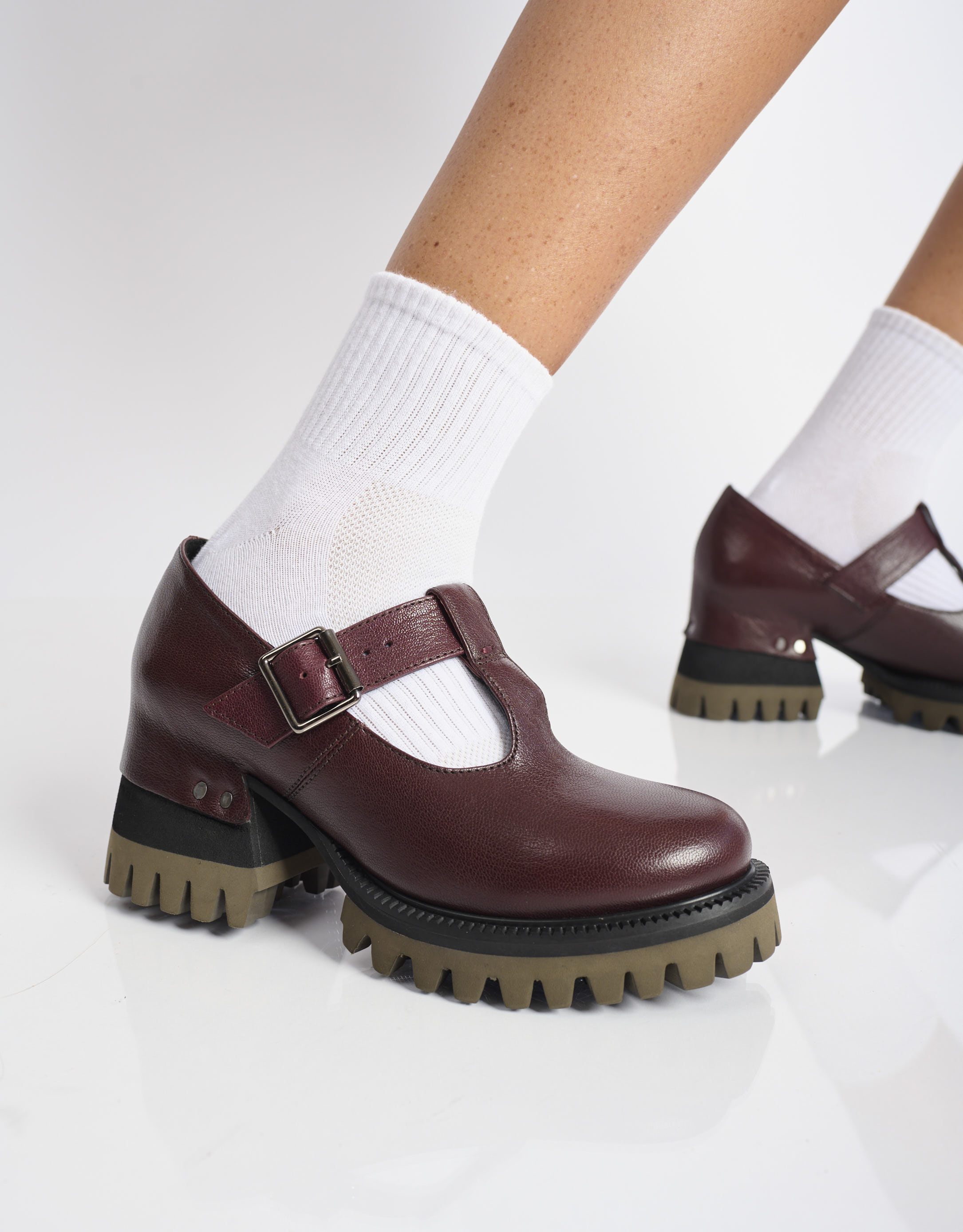 נעלי נשים - Yuko Imanishi - נעלי בובה עם עקב MIMI - בורדו1