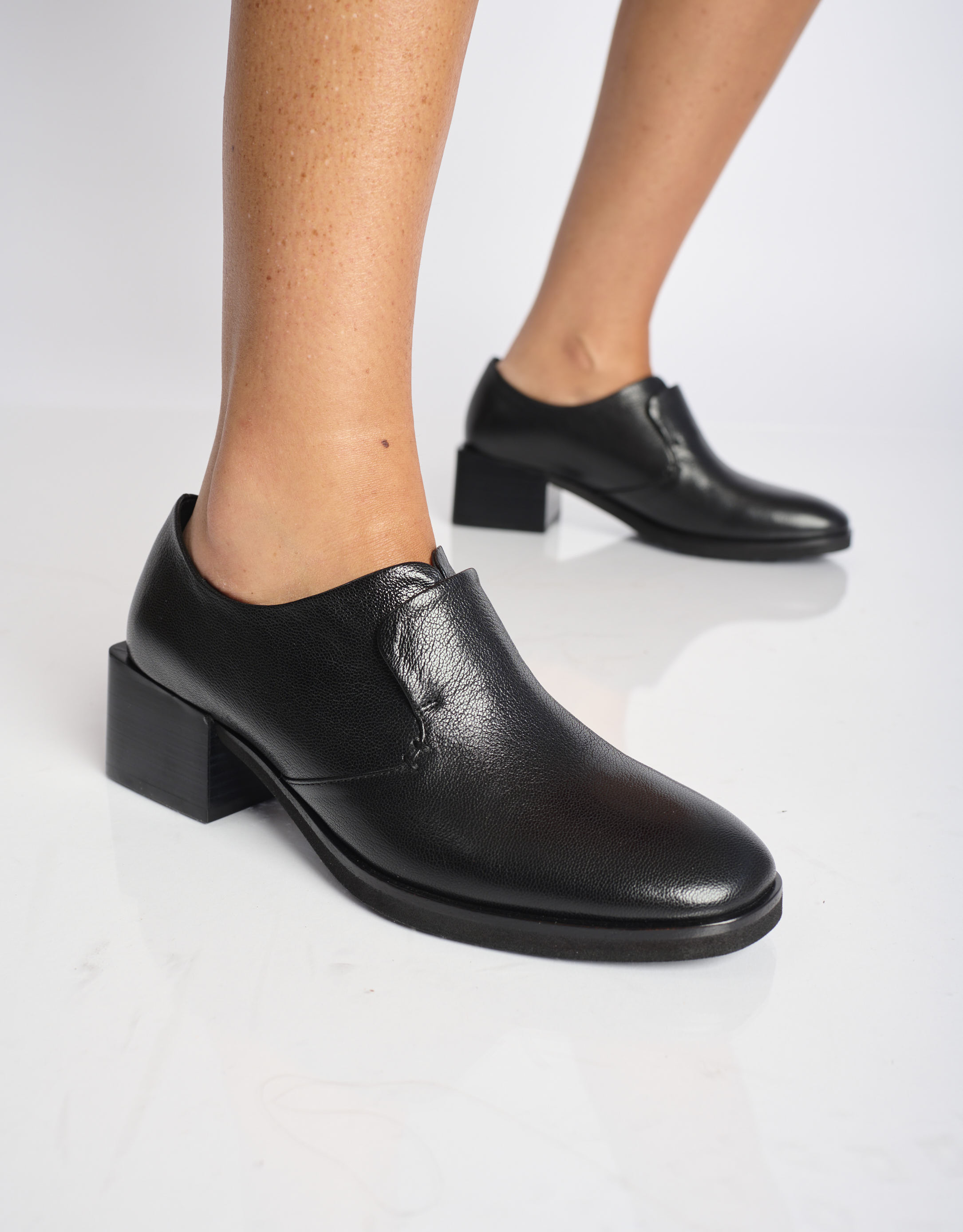 נעלי נשים - Yuko Imanishi - נעליים SHIO - שחור2