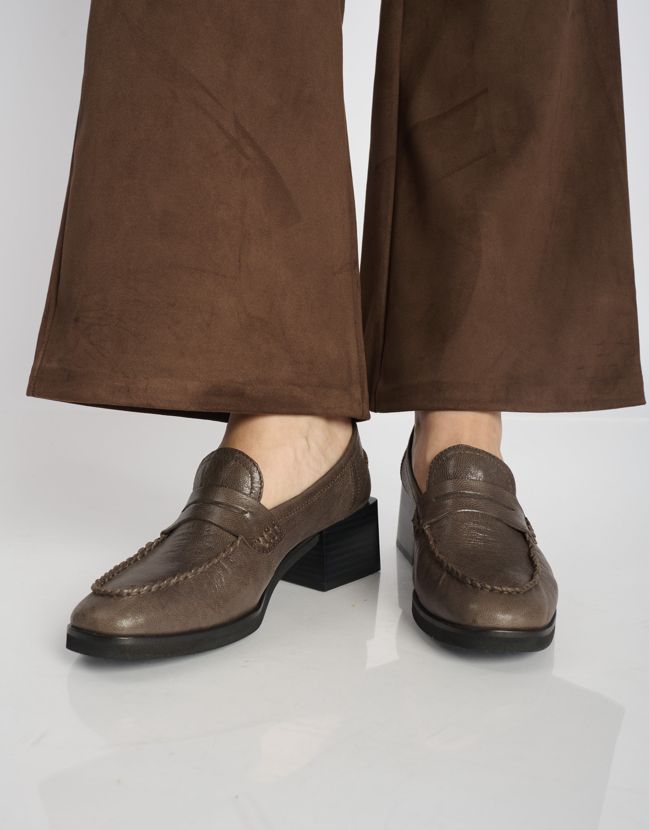 נעלי נשים - Yuko Imanishi - נעלי מוקסין RIRI - חום3