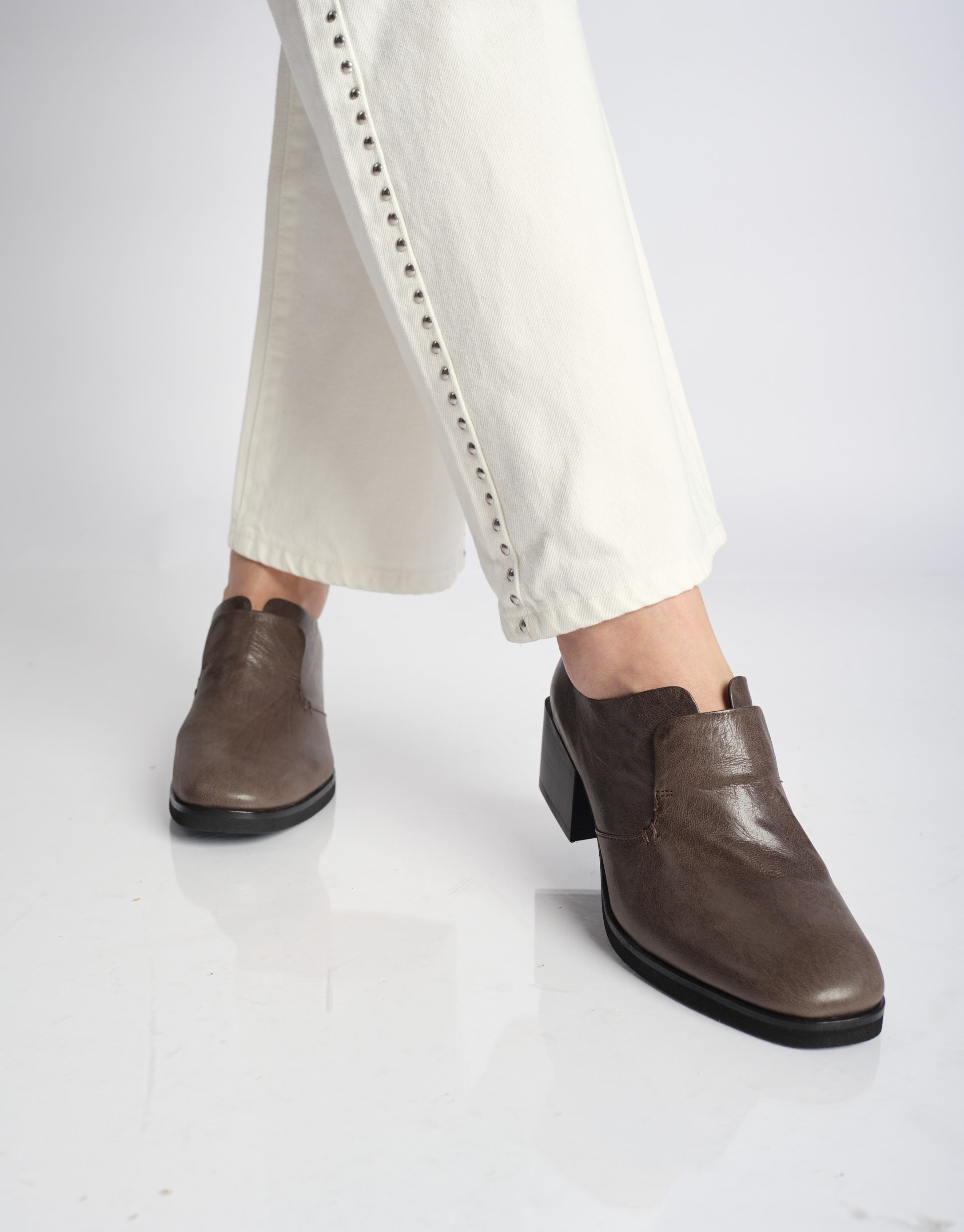 נעלי נשים - Yuko Imanishi - נעליים SHIO - חום3