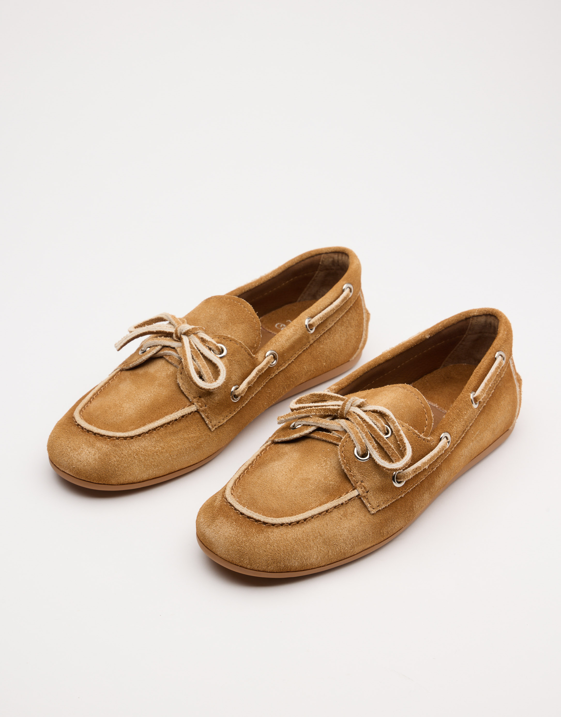 נעלי נשים - Jeffrey Campbell - נעלי מוקסין זמש BOAST - קאמל1