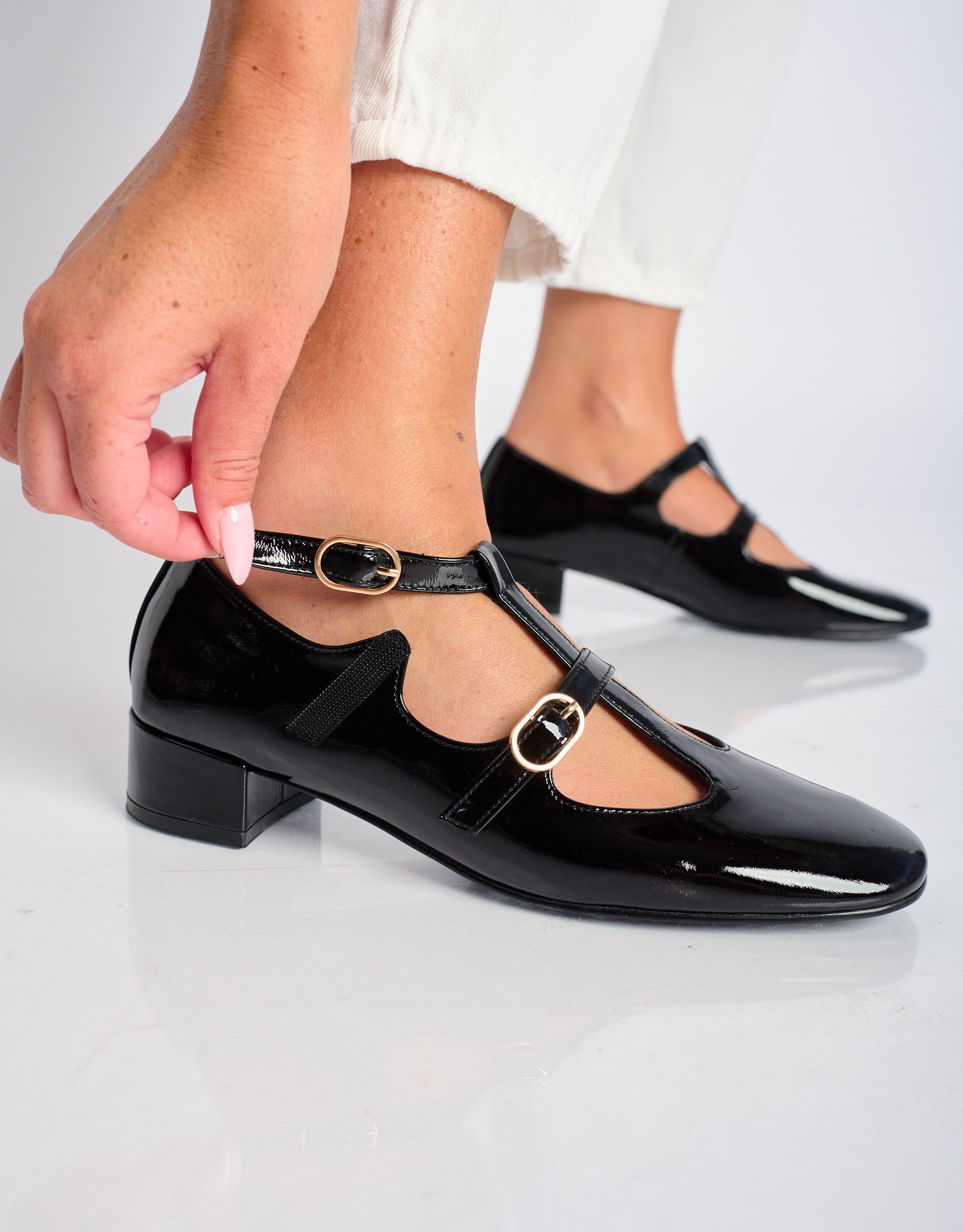 נעלי נשים - Jeffrey Campbell - נעלי בובה לק FILMSTART - שחור2