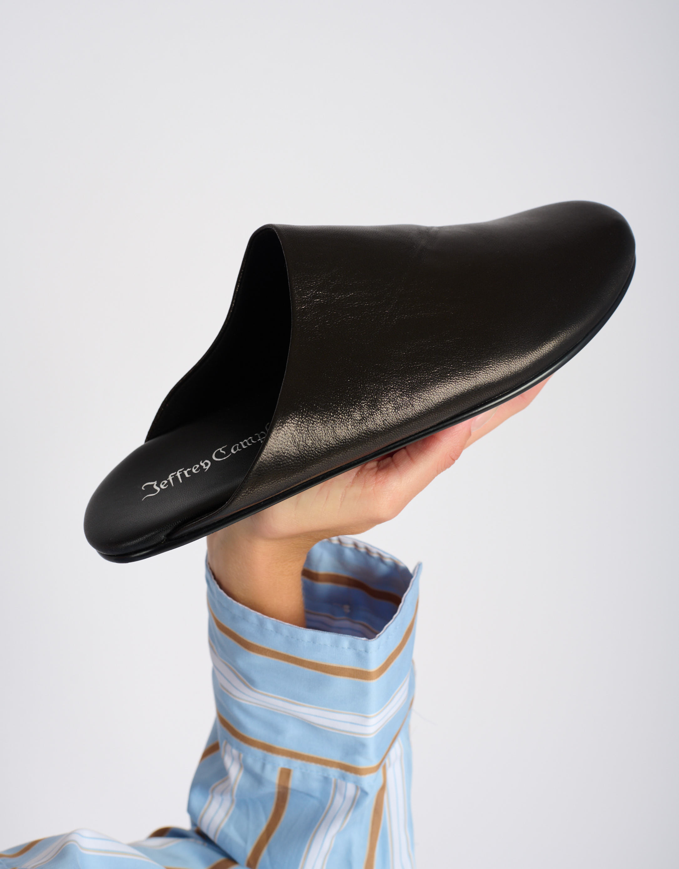 נעלי נשים - Jeffrey Campbell - כפכפי עור שטוחים GUNTER - שחור1