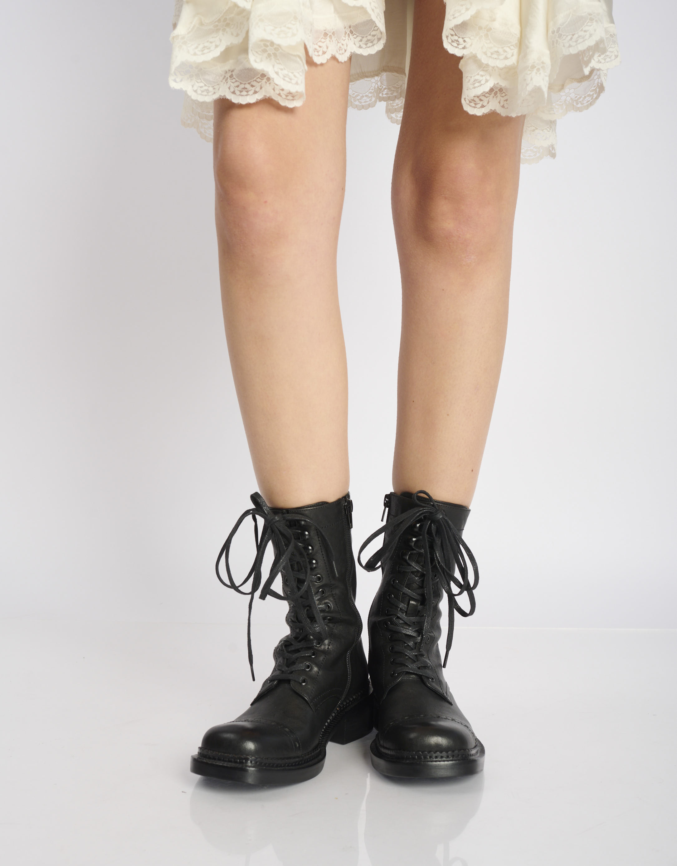 נעלי נשים - Jeffrey Campbell - מגפיים עם שרוכים LONDON - שחור3