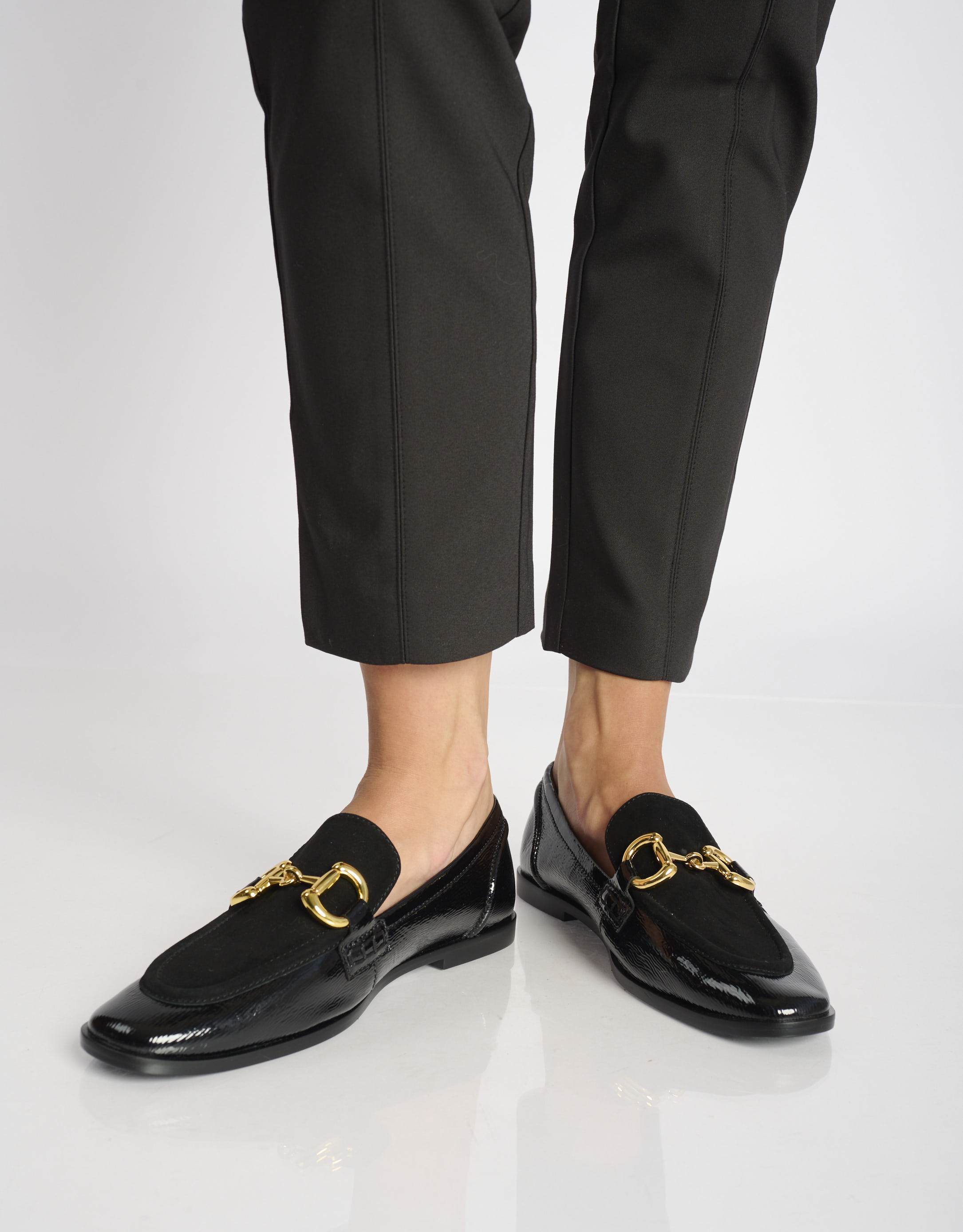 נעלי נשים - Jeffrey Campbell - נעלי מוקסין VELVITEEN - שחור3