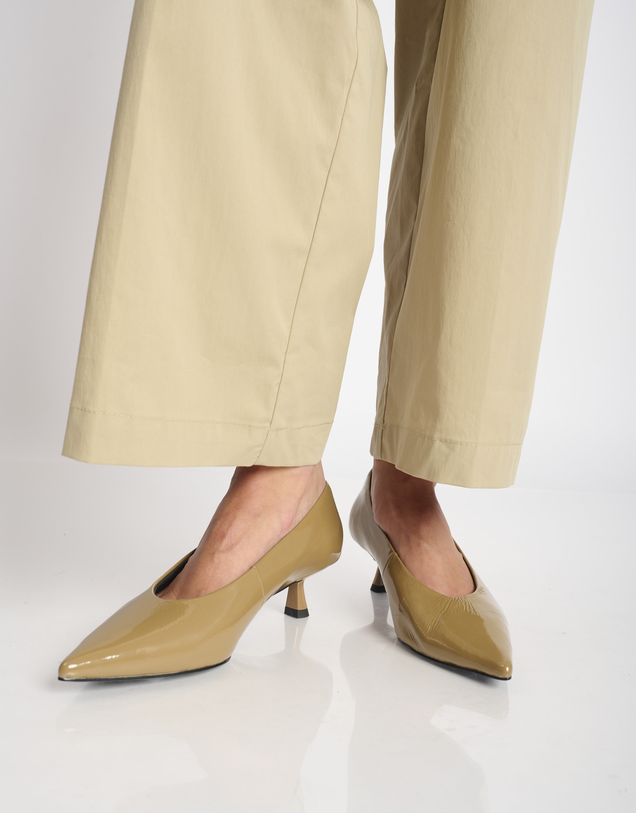 נעלי נשים - Bibi lou - נעלי סירה TIARE - בז'3