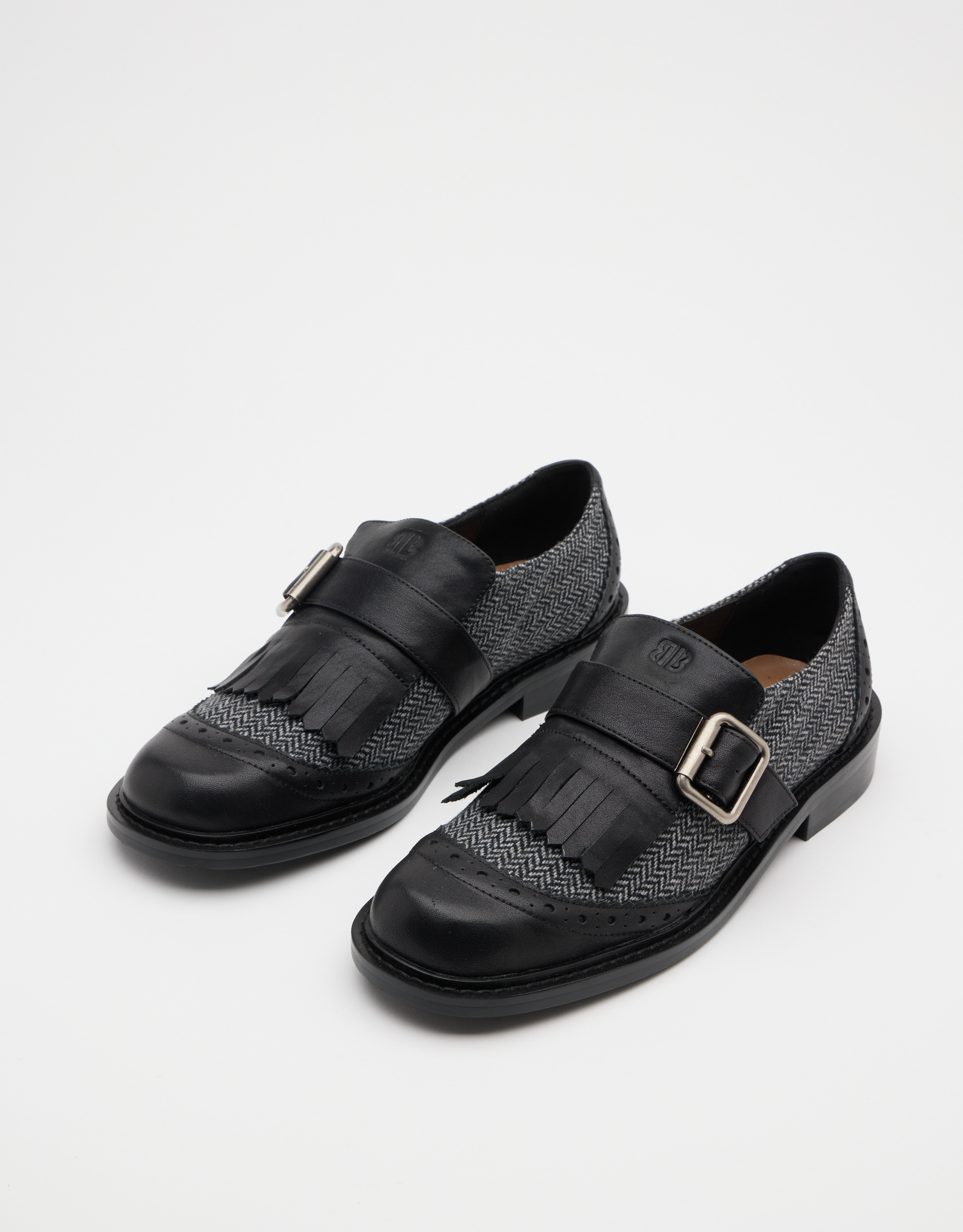 נעלי נשים - Bibi lou - נעלי מוקסין משולבות VEGA - שחור1