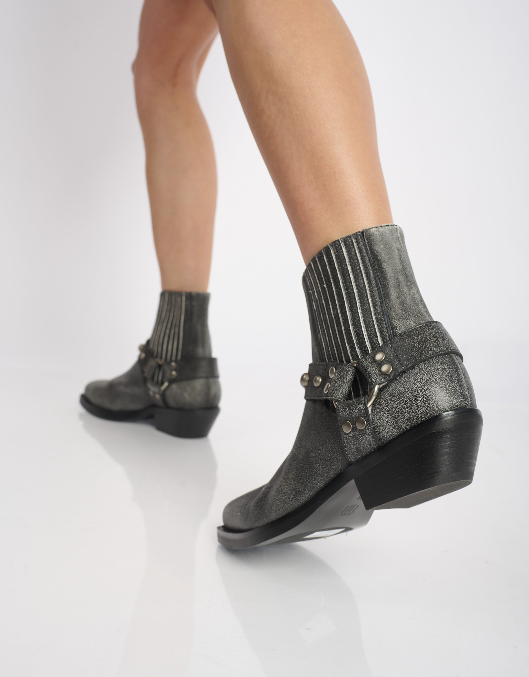 נעלי נשים - Bibi lou - מגפוני בוקרים ANANDA - שחור מיוחד3