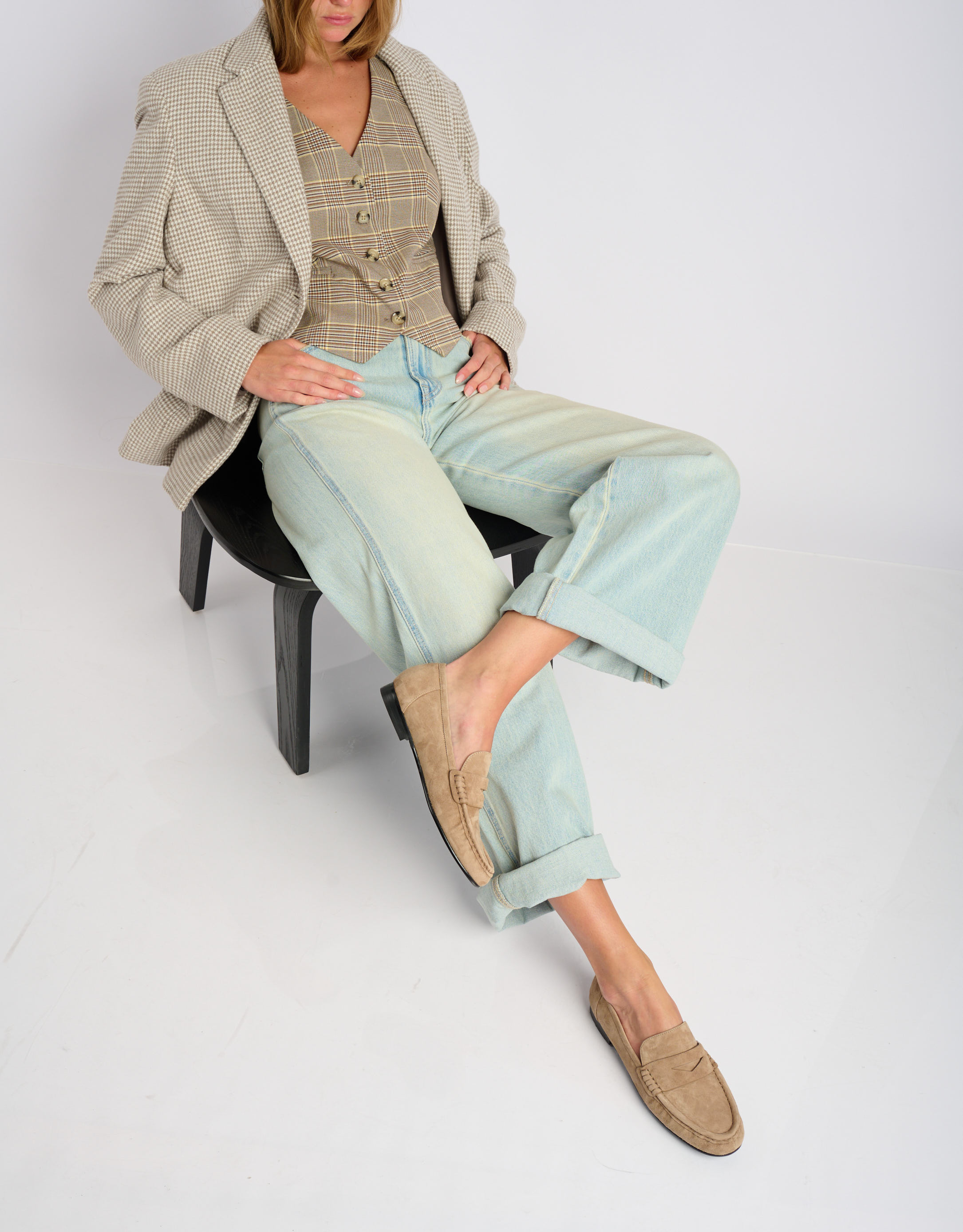 נעלי נשים - Bibi lou - נעלי מוקסין זמש LYRA - בז'1