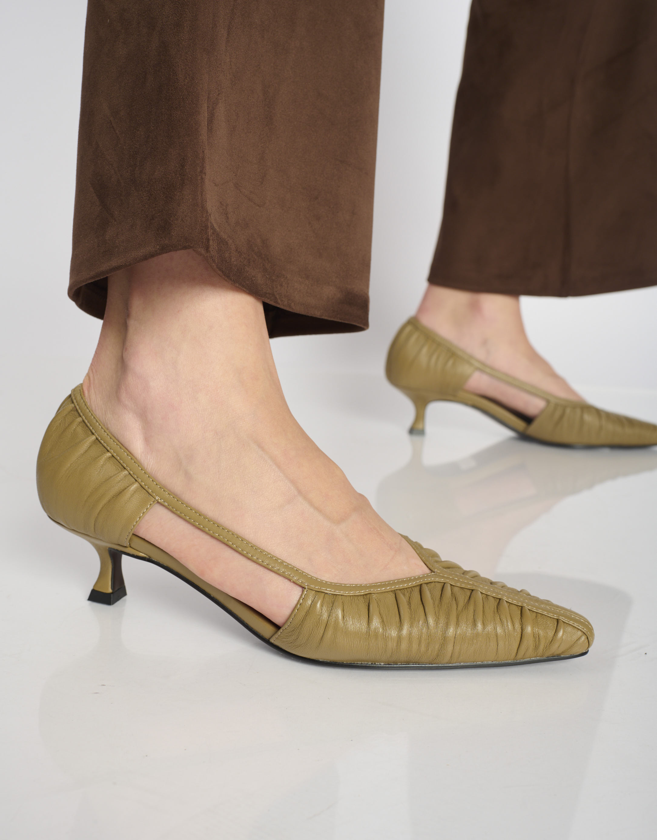 נעלי נשים - Bibi lou - נעלי סירה עם עקב RIGEL - בז'4