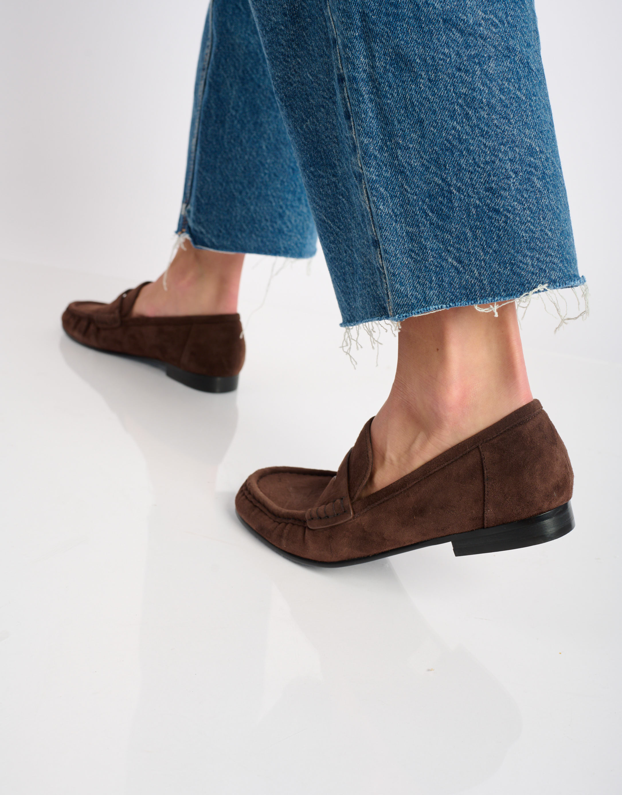 נעלי נשים - Bibi lou - נעלי מוקסין זמש LYRA - חום כהה