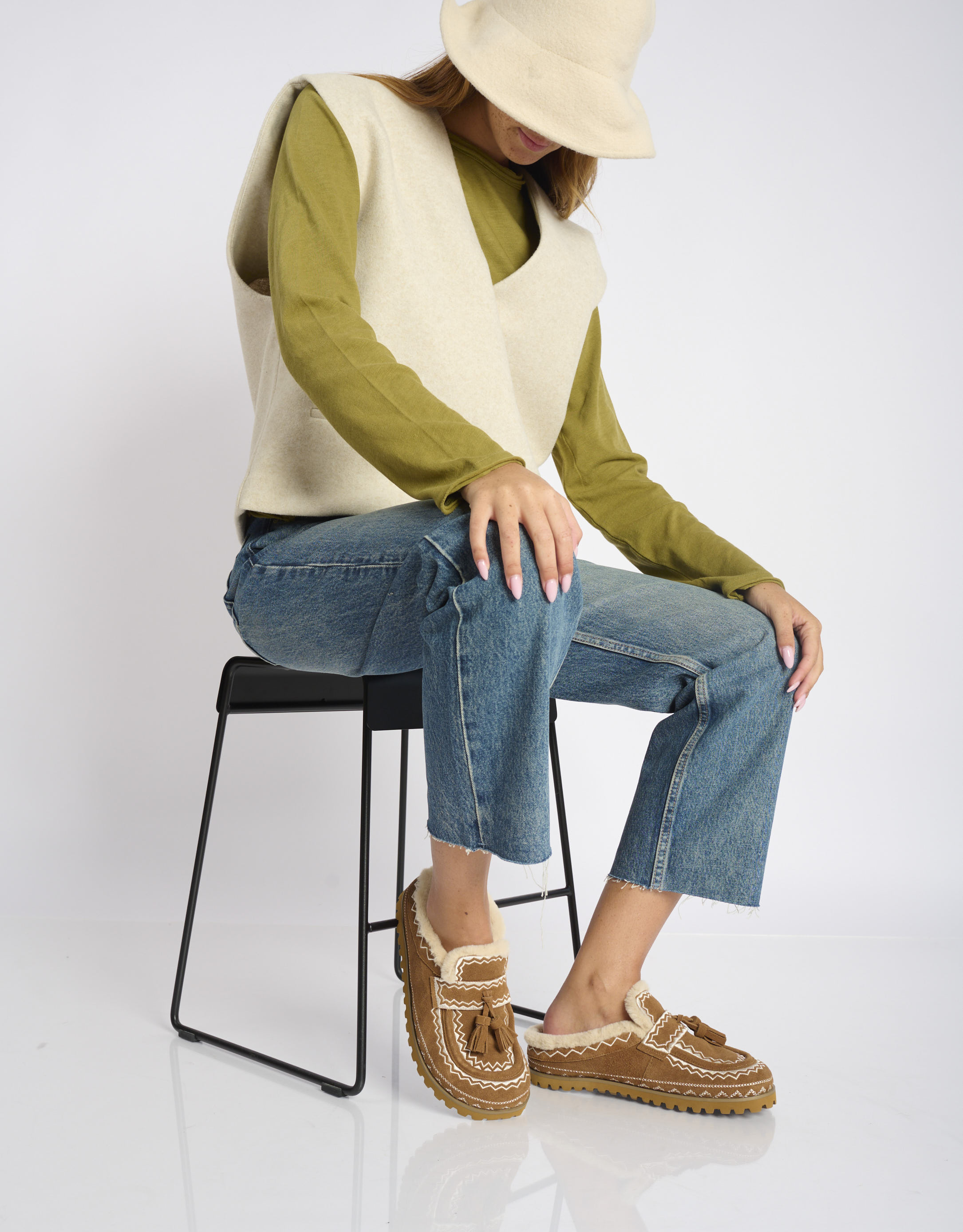 נעלי נשים - Bibi lou - כפכפי זמש MERAK - קאמל1