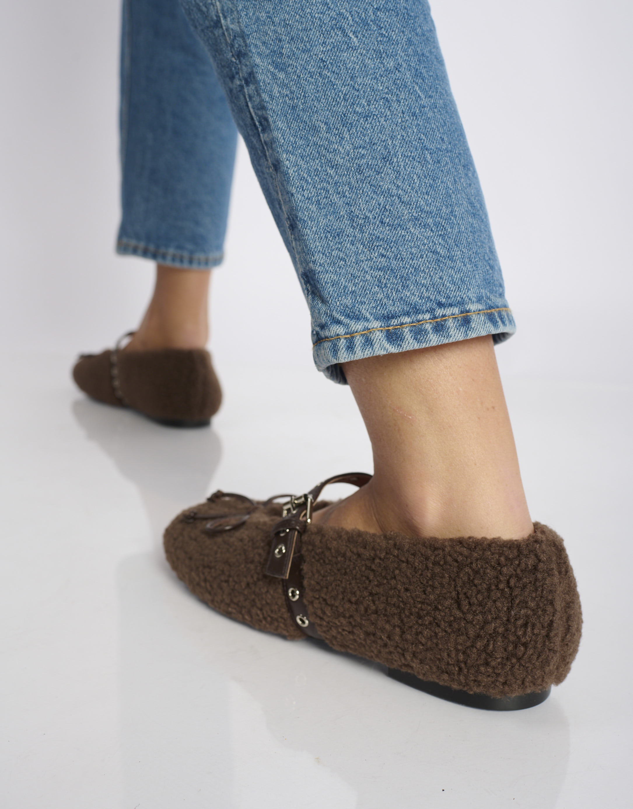 נעלי נשים - Bibi lou - נעלי סירה שטוחות NASHIRA - חום כהה4