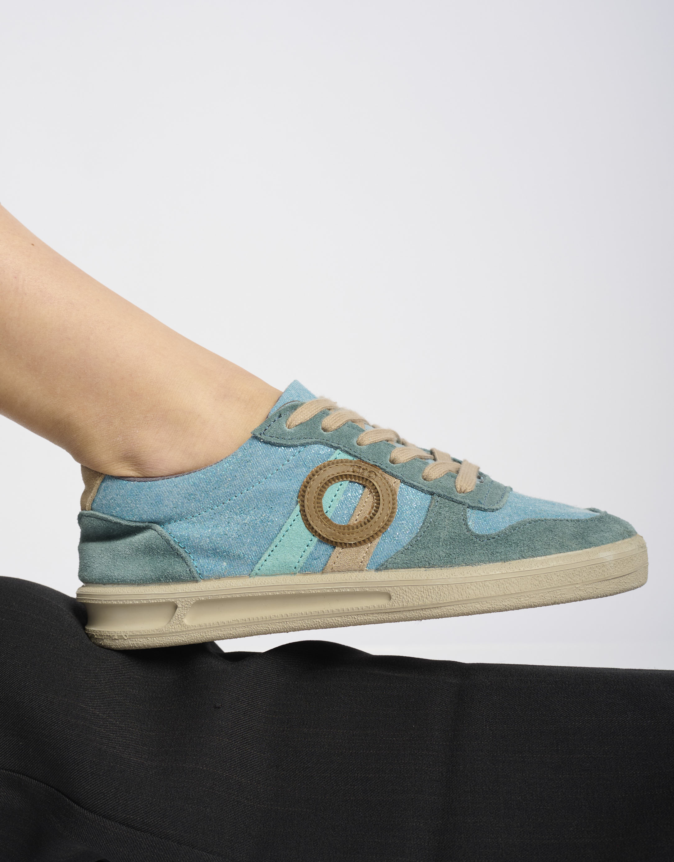 נעלי נשים - Aro - סניקרס קנבס FINCA - כחול2