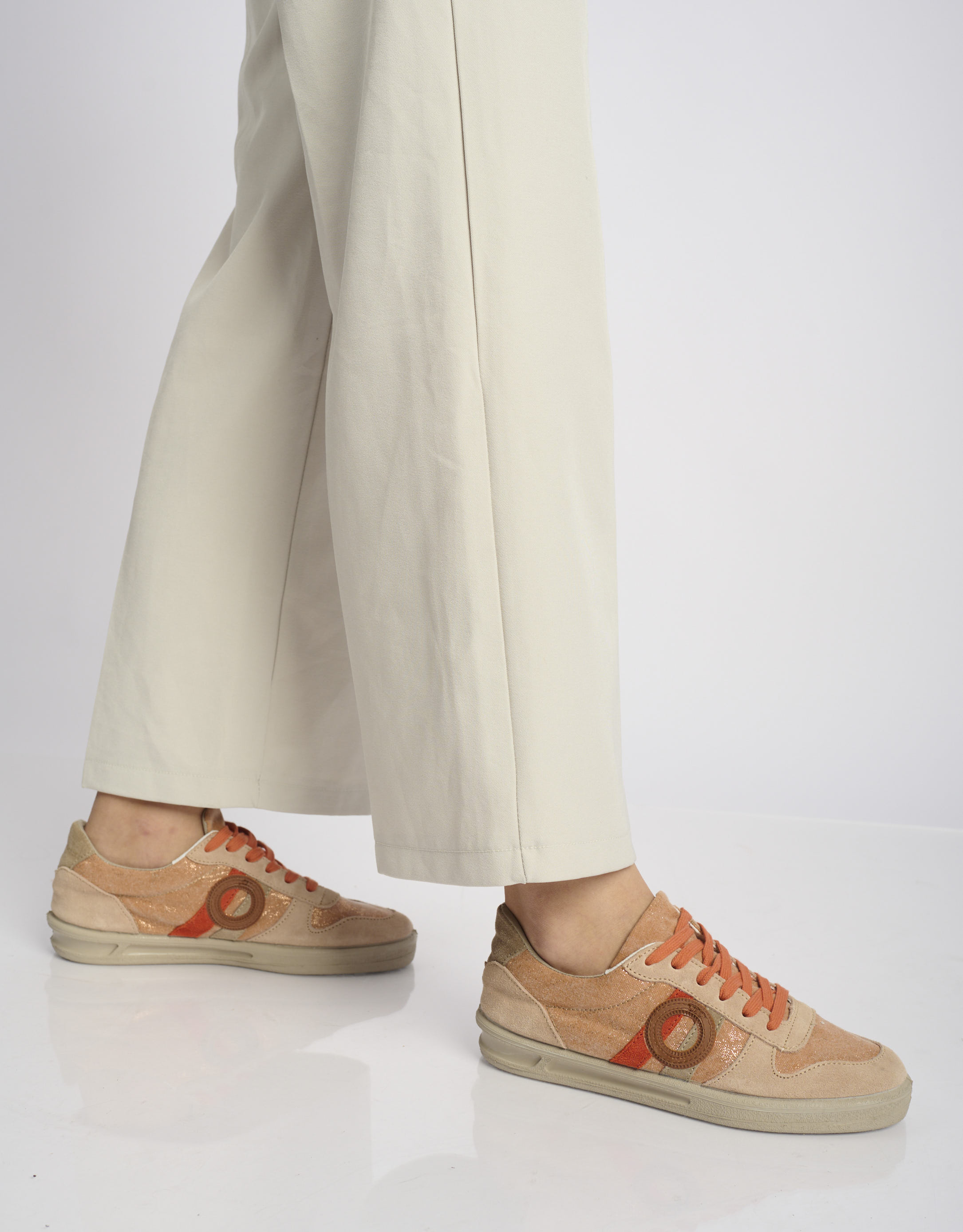 נעלי נשים - Aro - סניקרס קנבס FINCA - כתום3