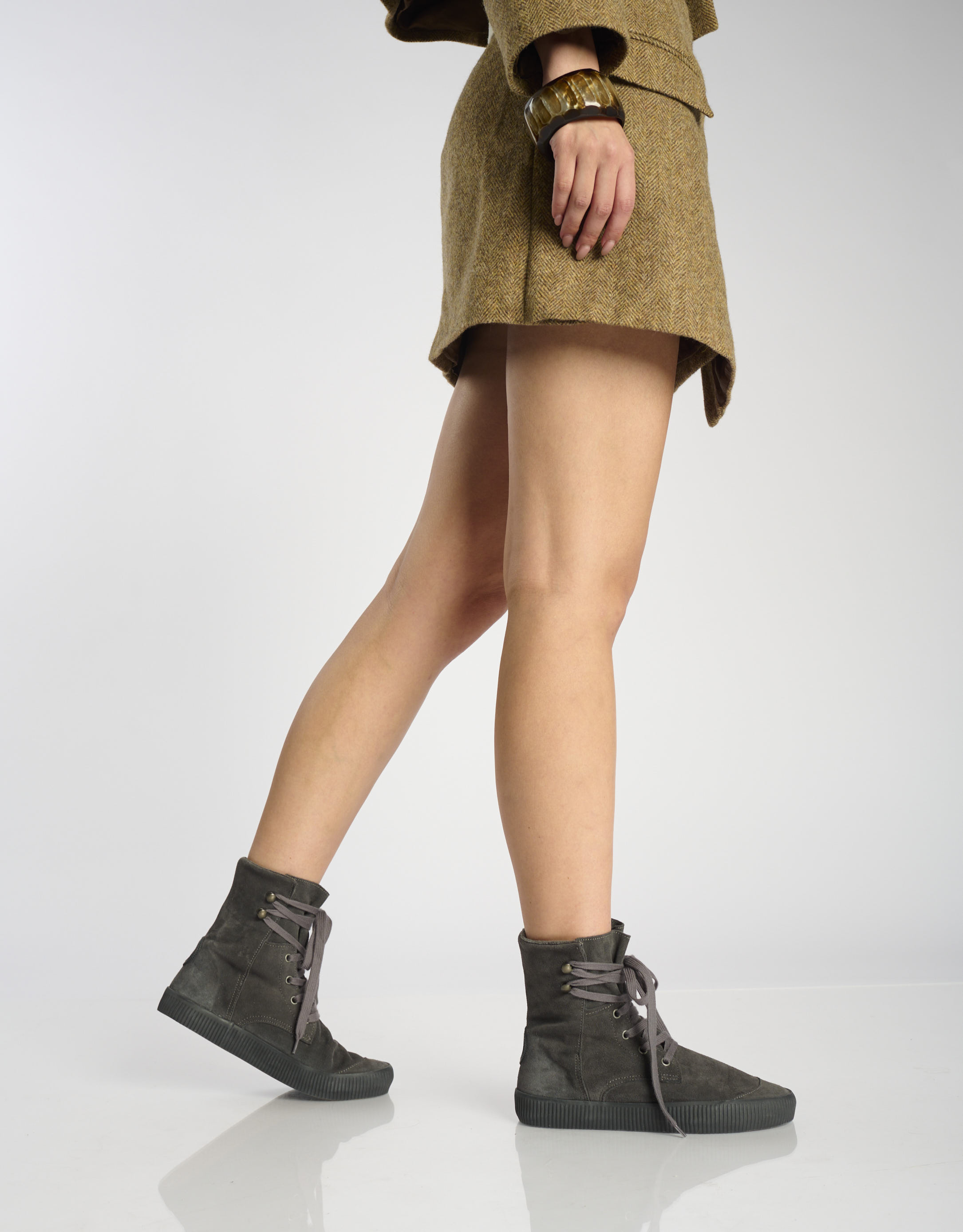 נעלי נשים - Aro - מגפוני זמש שרוכים NOELLE - אפור1