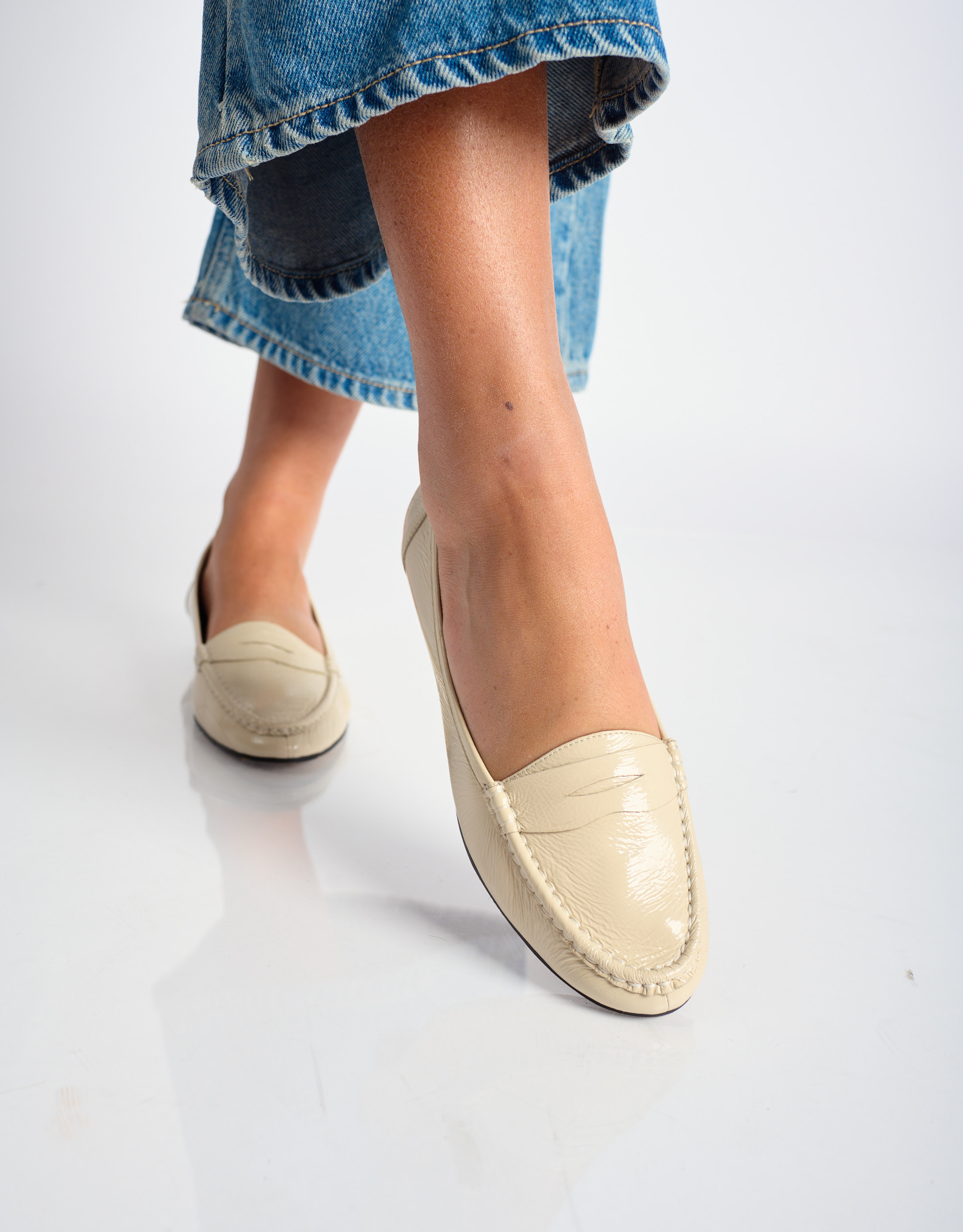 נעלי נשים - Jeffrey Campbell - מוקסינים מעור OLD SOUL - אופוויט2