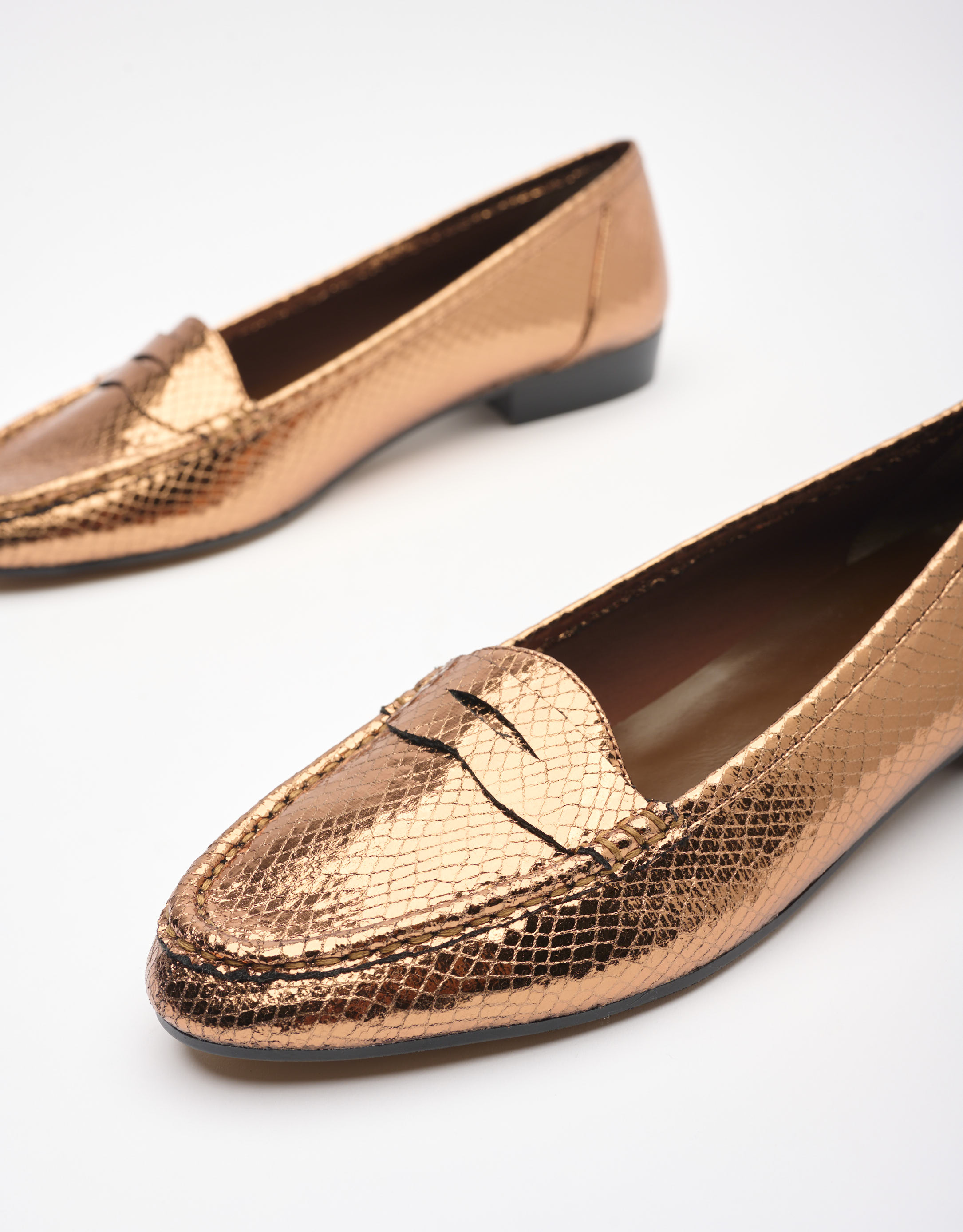 נעלי נשים - Jeffrey Campbell - מוקסינים OLD SOUL SNAKE - ברונזה2
