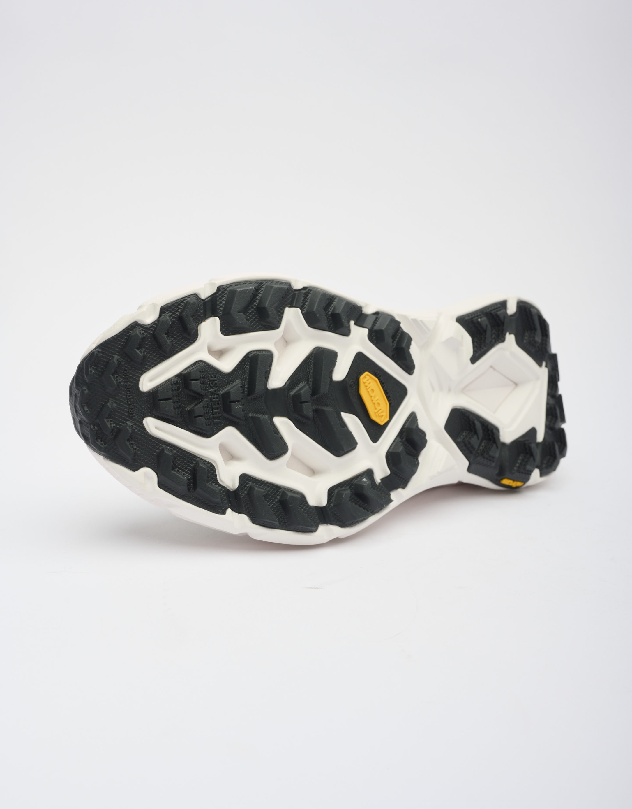 נעלי גברים - Hoka - סניקרס MAFATE SPEED4 LITE - לבן   שחור4