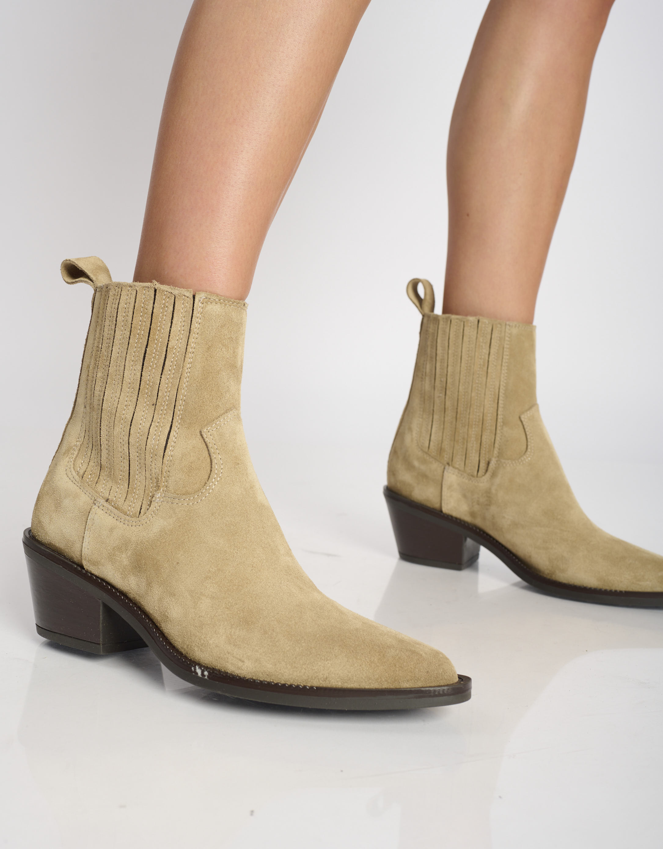 נעלי נשים - Mjus - מגפוני זמש TERESA - בז'4