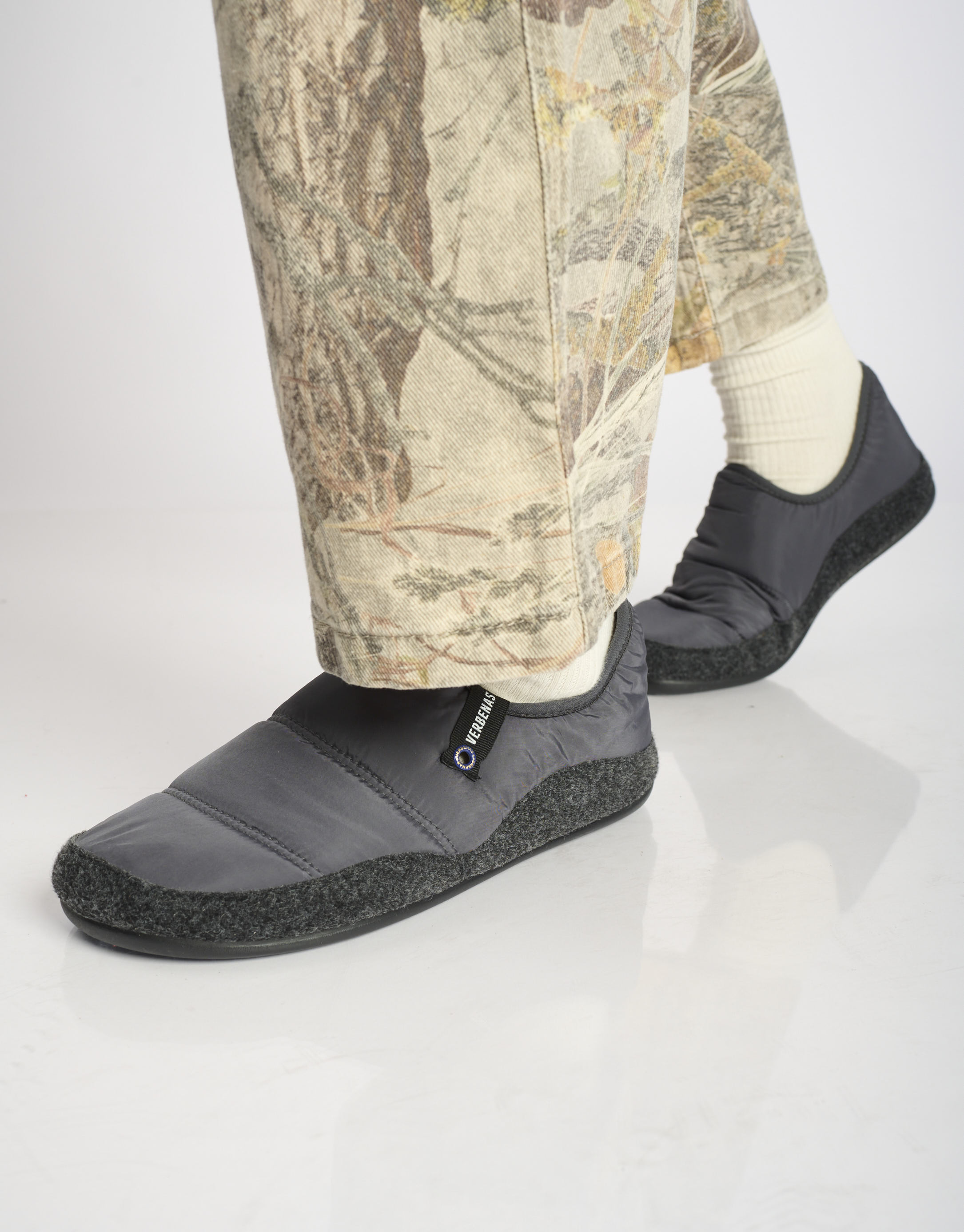 נעלי גברים - Verbenas - נעלי בית ERNEST - אפור2