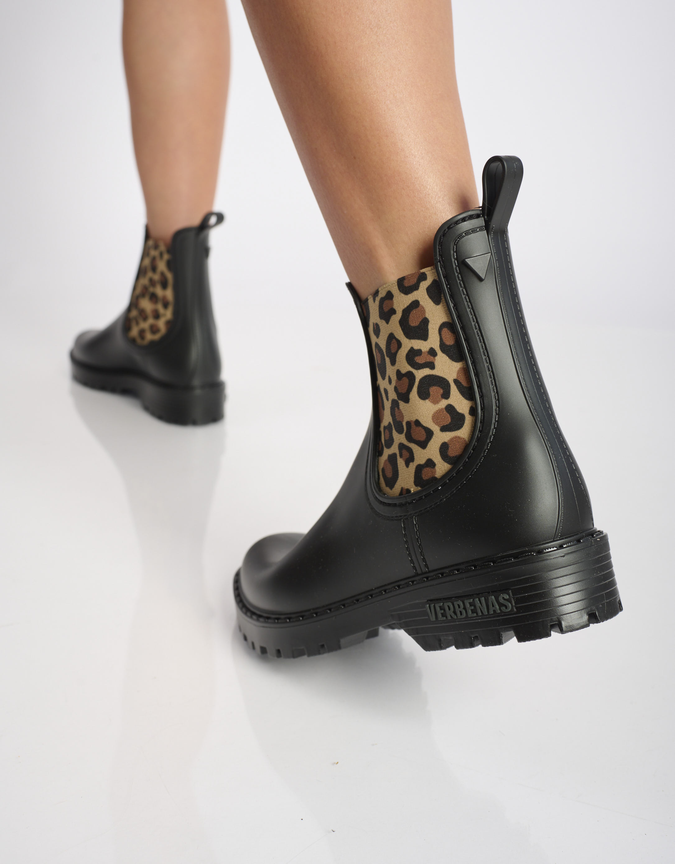 נעלי נשים - Verbenas - מגפוני גומי GAUDI - נמר4