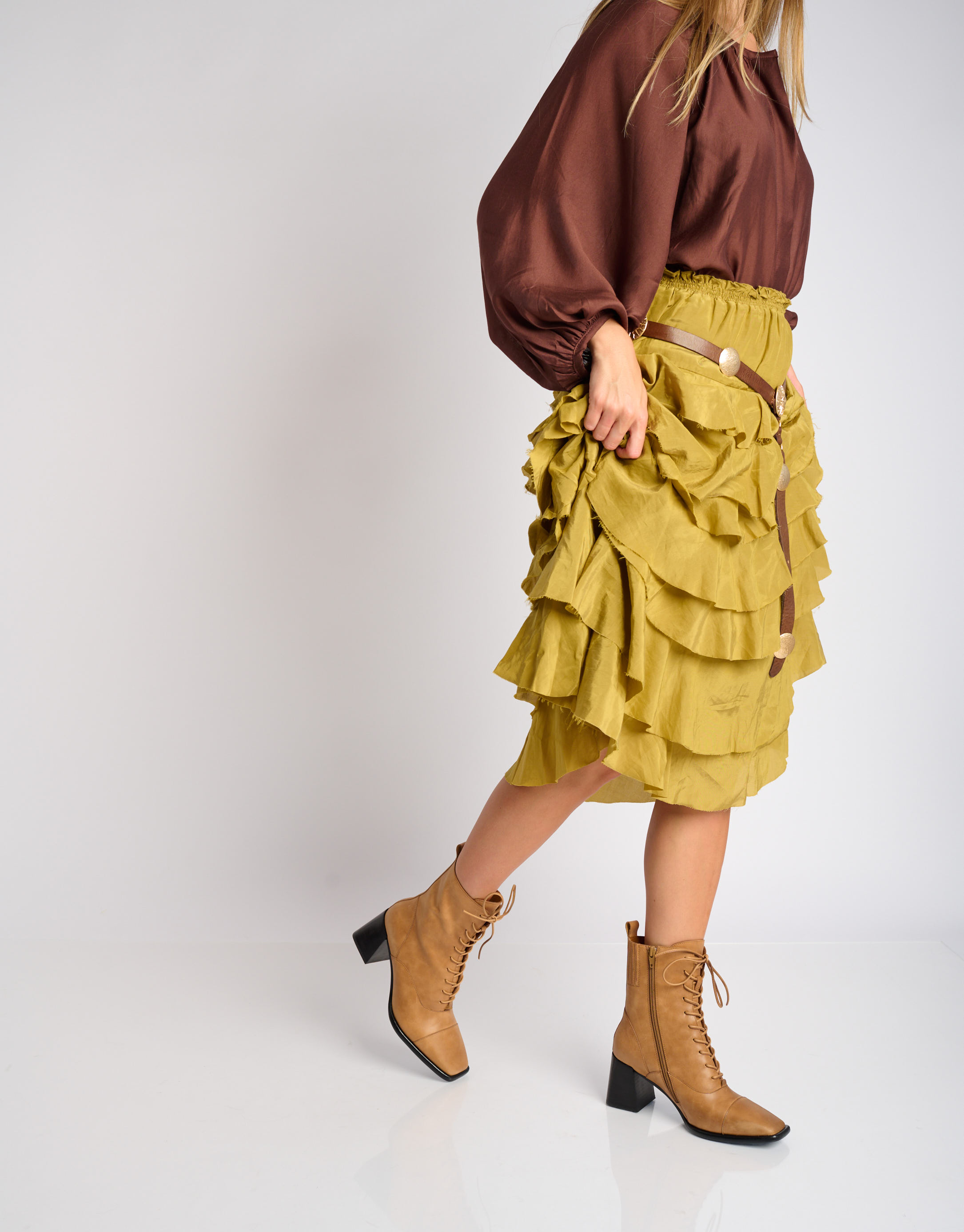 נעלי נשים - Jeffrey Campbell - מגפונים עם עקב WESTLYN - בז'1