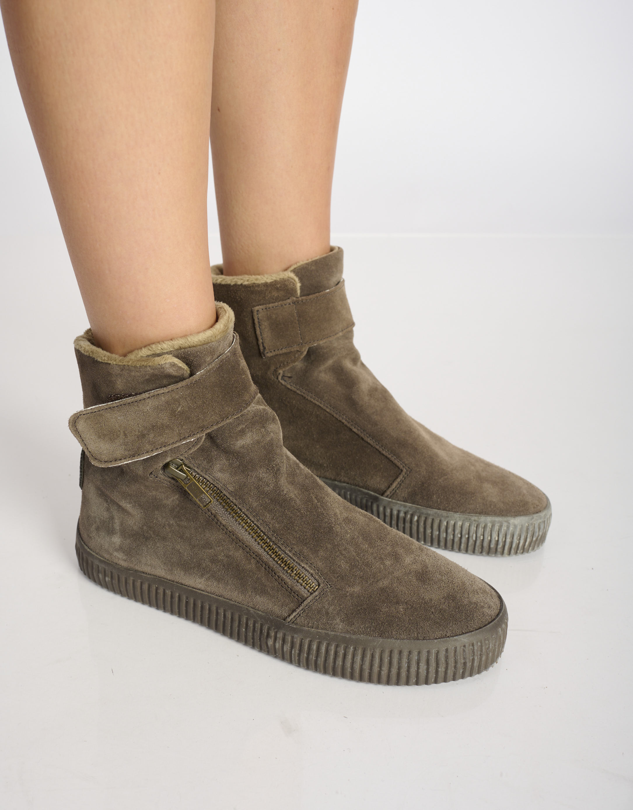 נעלי נשים - Aro - מגפונים עם סקוטש NOELLE - חום כהה3