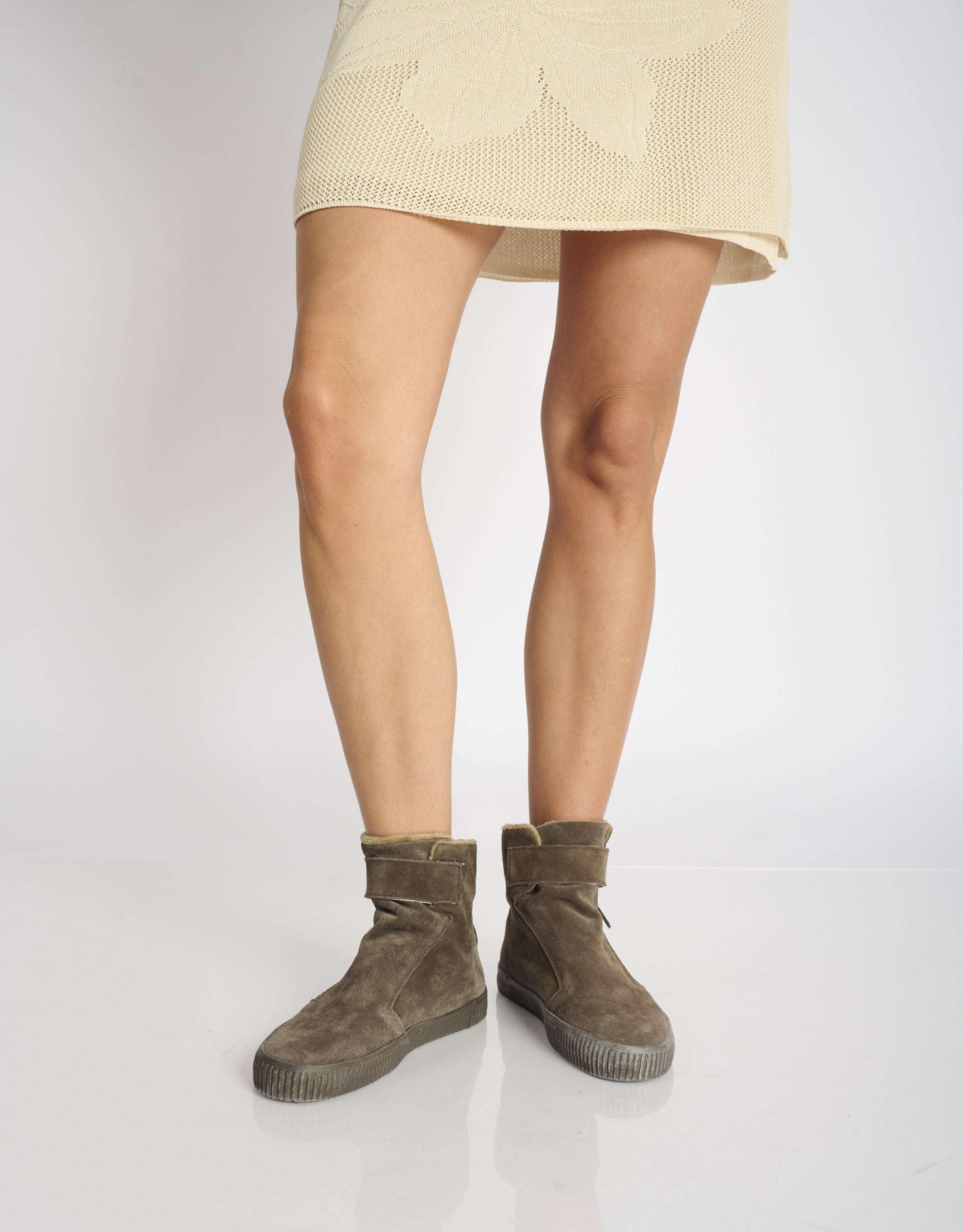 נעלי נשים - Aro - מגפונים עם סקוטש NOELLE - חום כהה4